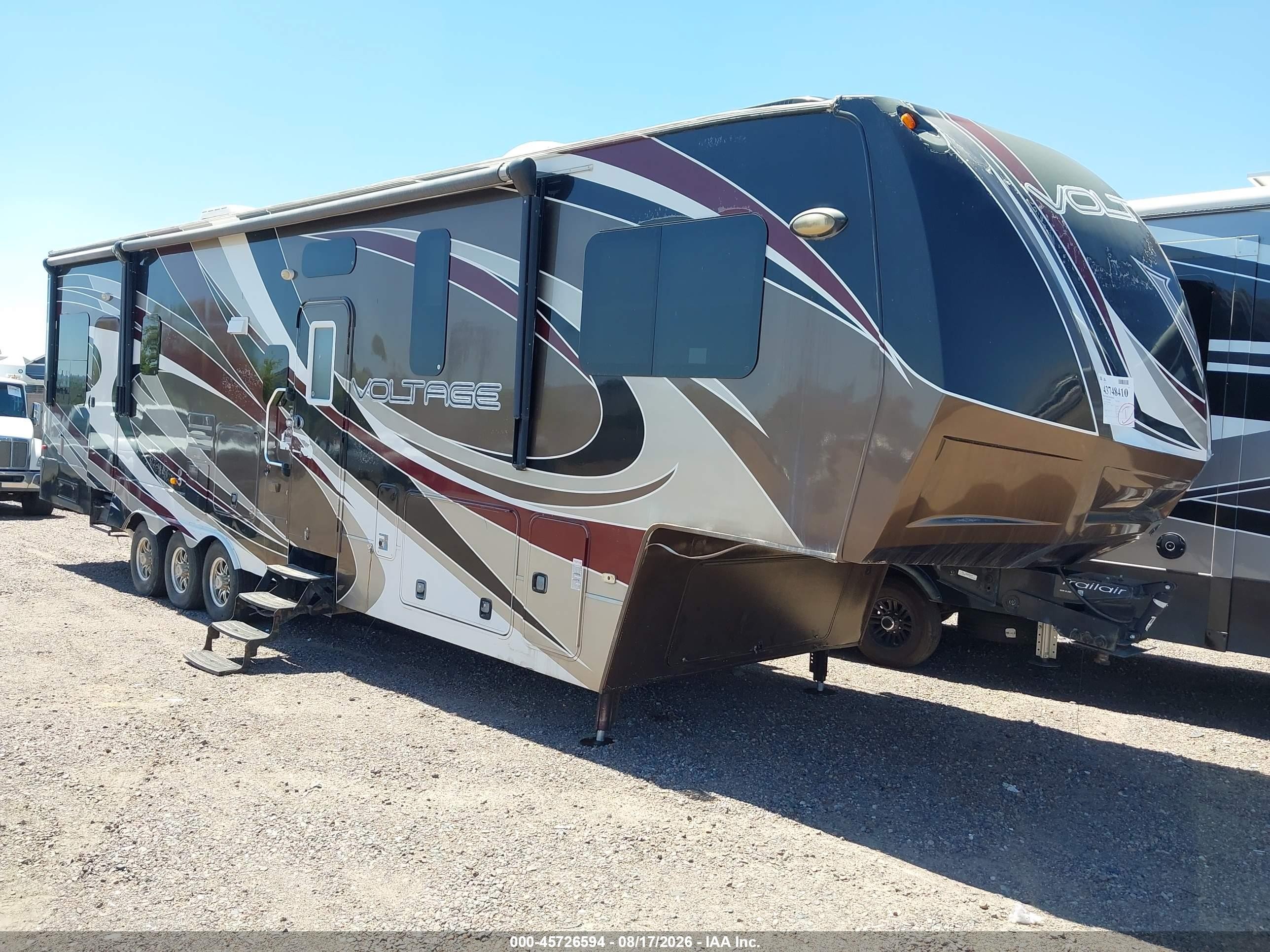 2014 Dutchmen Voltage VIN 47CFVTU34EC663898 — IAAI salvage auction photo