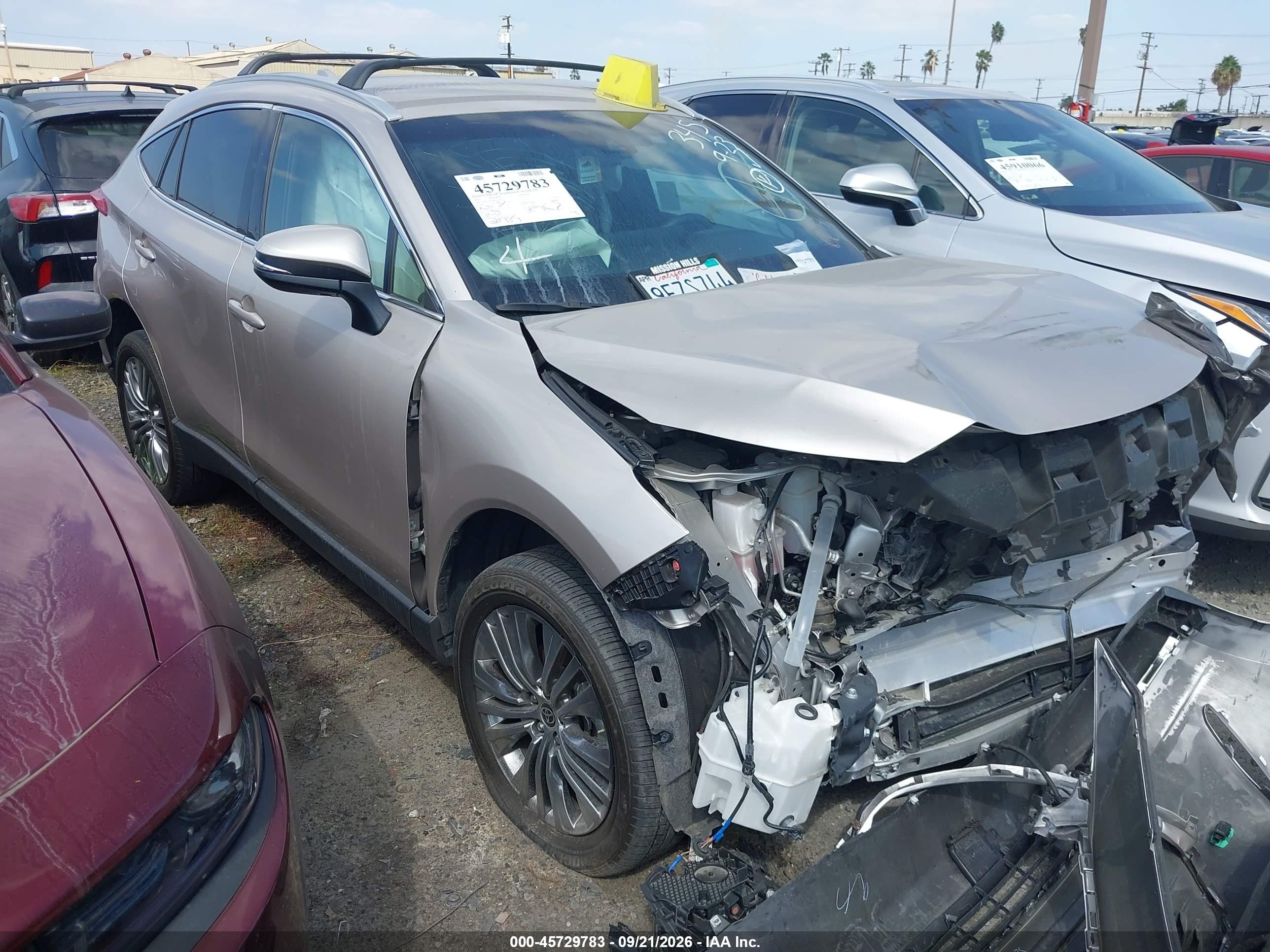 2023 Toyota Venza VIN JTEAAAAH9PJ130936 — IAAI salvage auction photo