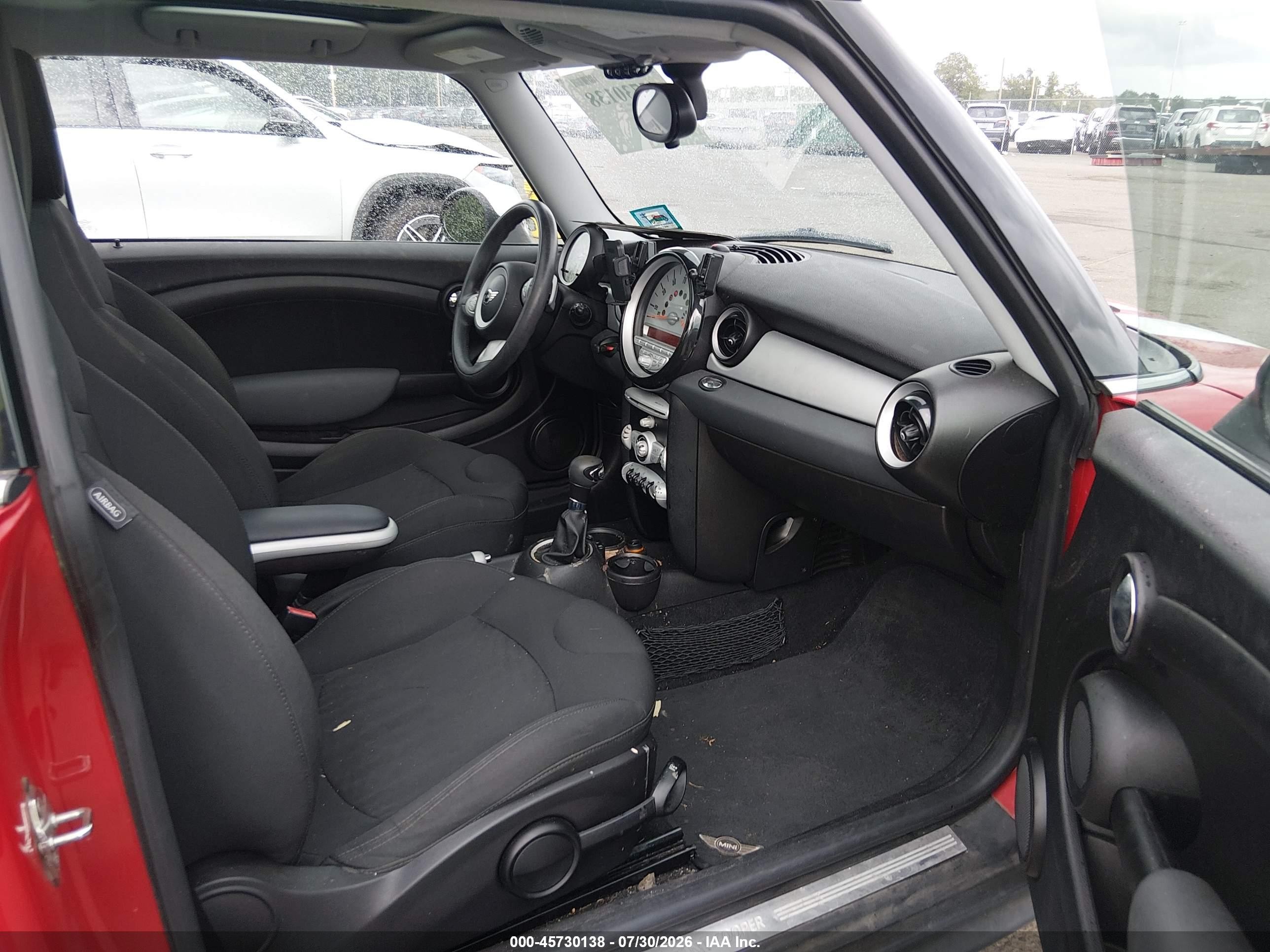 2008 Mini Hardtop VIN WMWMF33528TT63576 IAAI salvage auction — Unknown, Salvage (New Jersey), sold $500 on 2026-09-14 (photo 5)