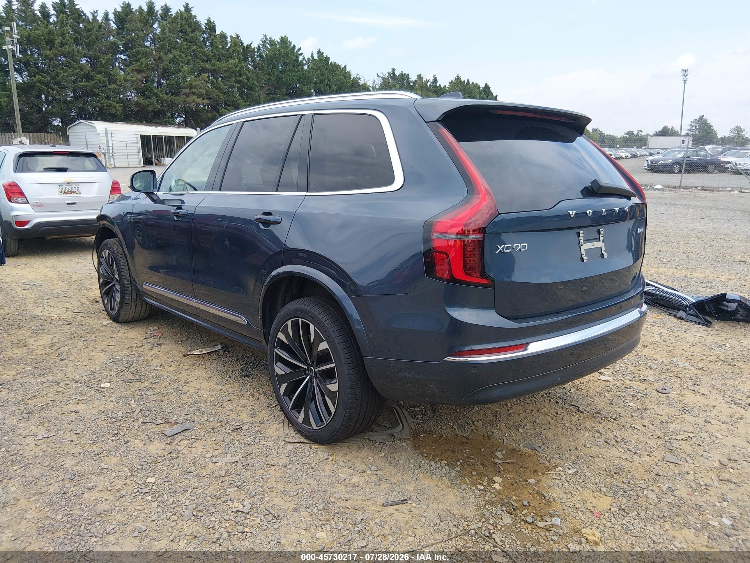 2026 Volvo XC90 VIN YV4062JF0T1491274 IAAI salvage auction — Front End, Salvage (Virginia), sold $26,300 on 2026-08-17 (photo 3)