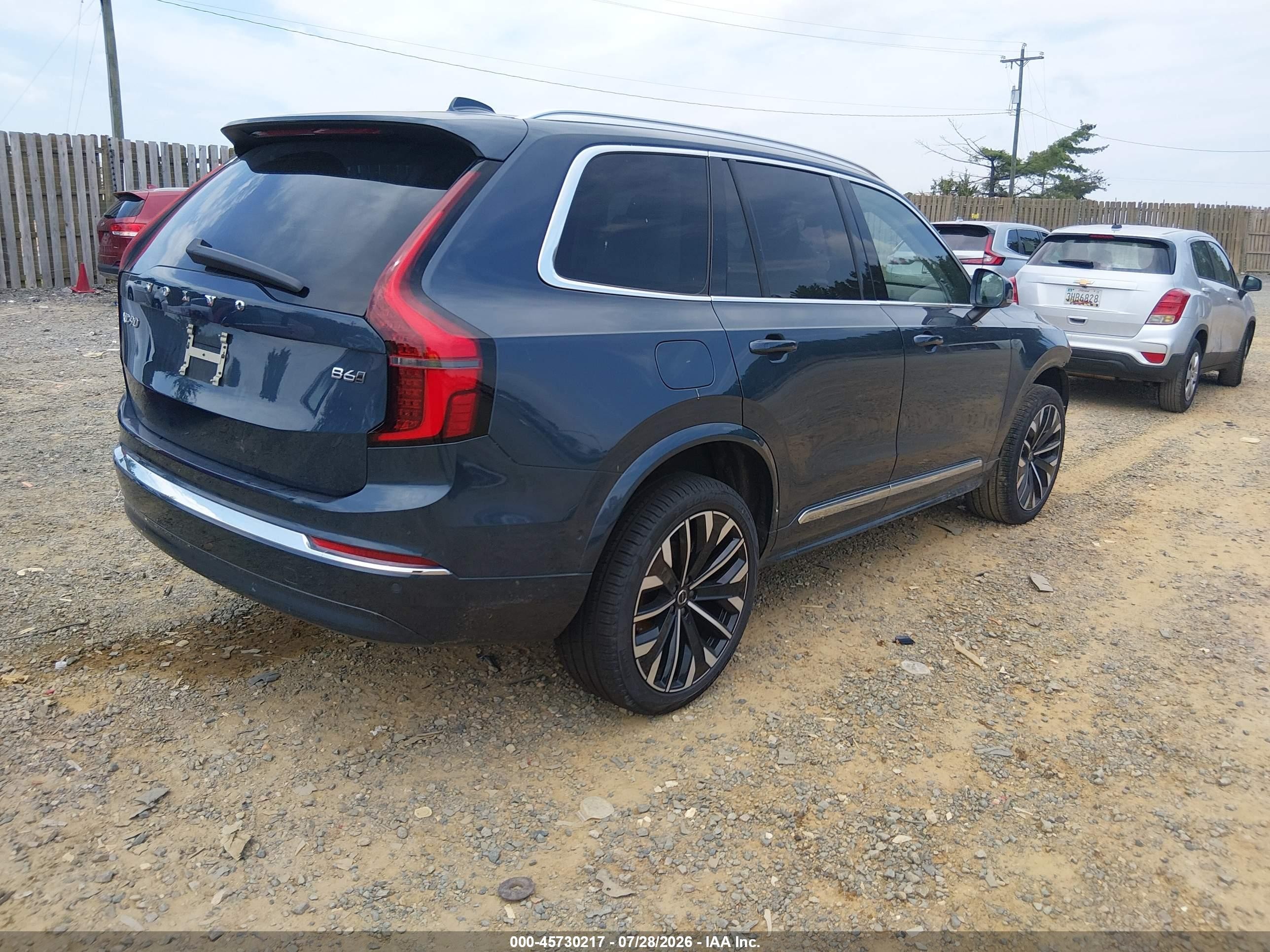 2026 Volvo XC90 VIN YV4062JF0T1491274 IAAI salvage auction — Front End, Salvage (Virginia), sold $26,300 on 2026-08-17 (photo 4)