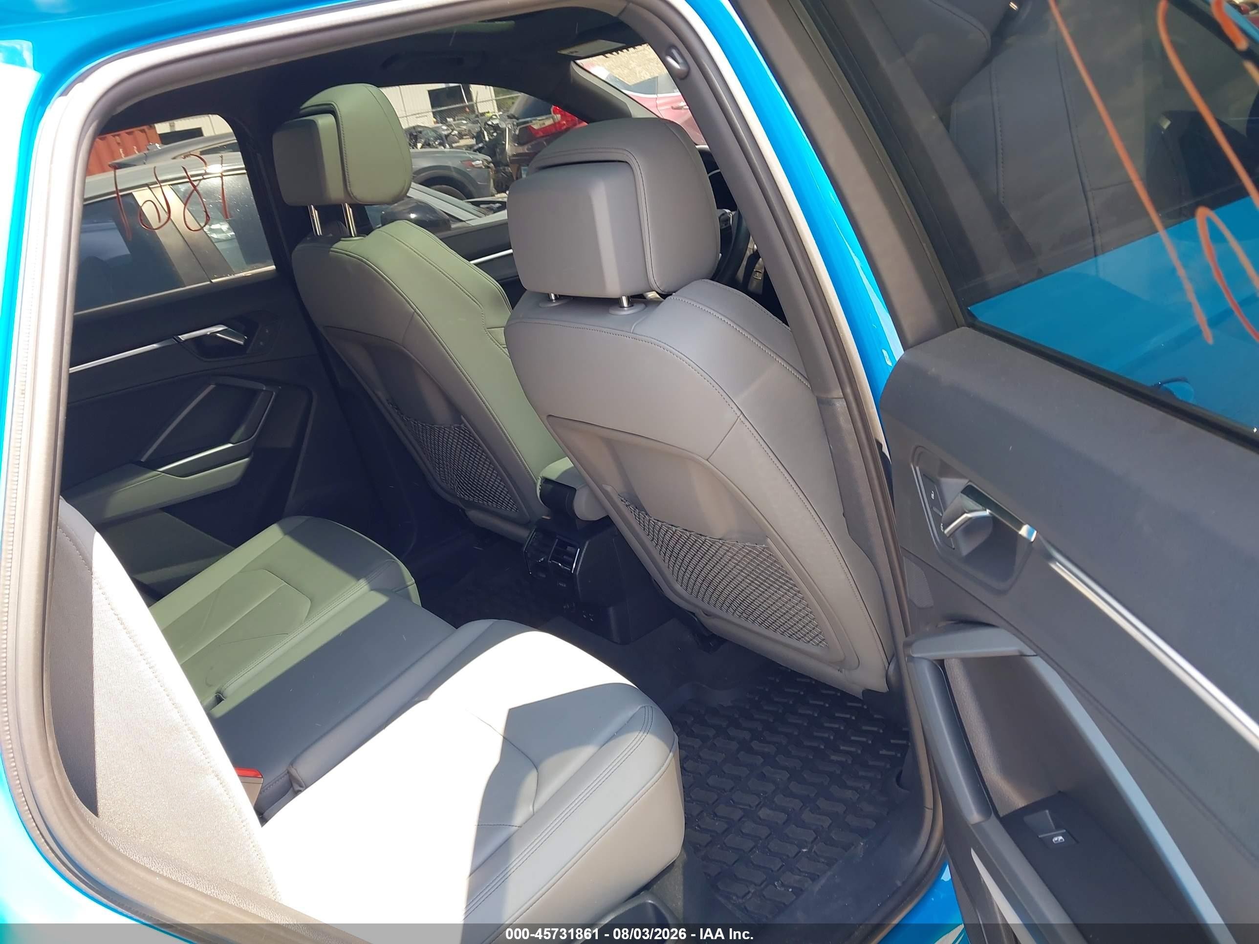 2022 Audi Q3 VIN WA1EECF37N1051663 IAAI salvage auction — Side, Salvage (Illinois), sold $9,200 on 2026-10-01 (photo 8)