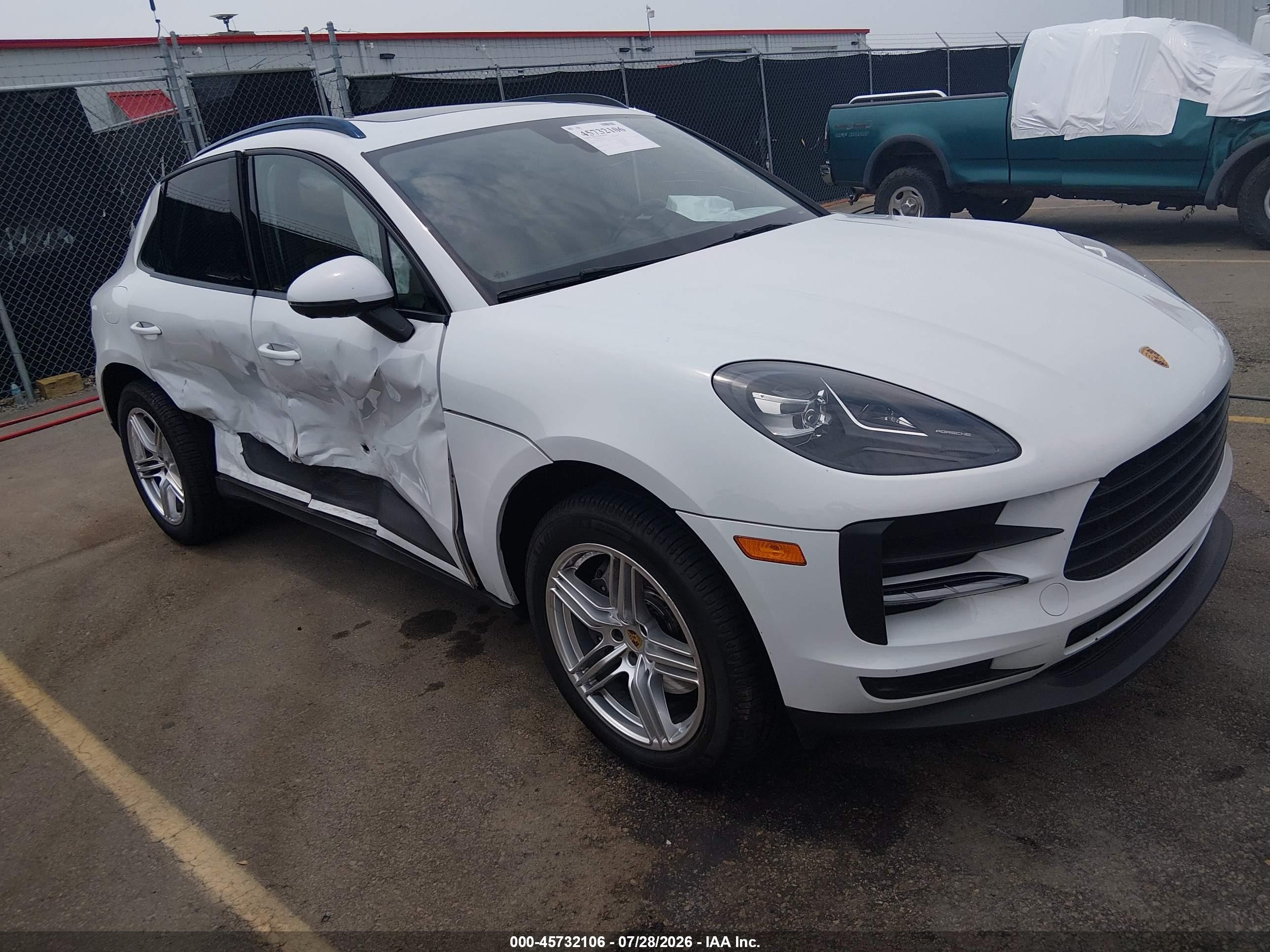 2021 Porsche Macan VIN WP1AA2A59MLB04920 — IAAI salvage auction photo