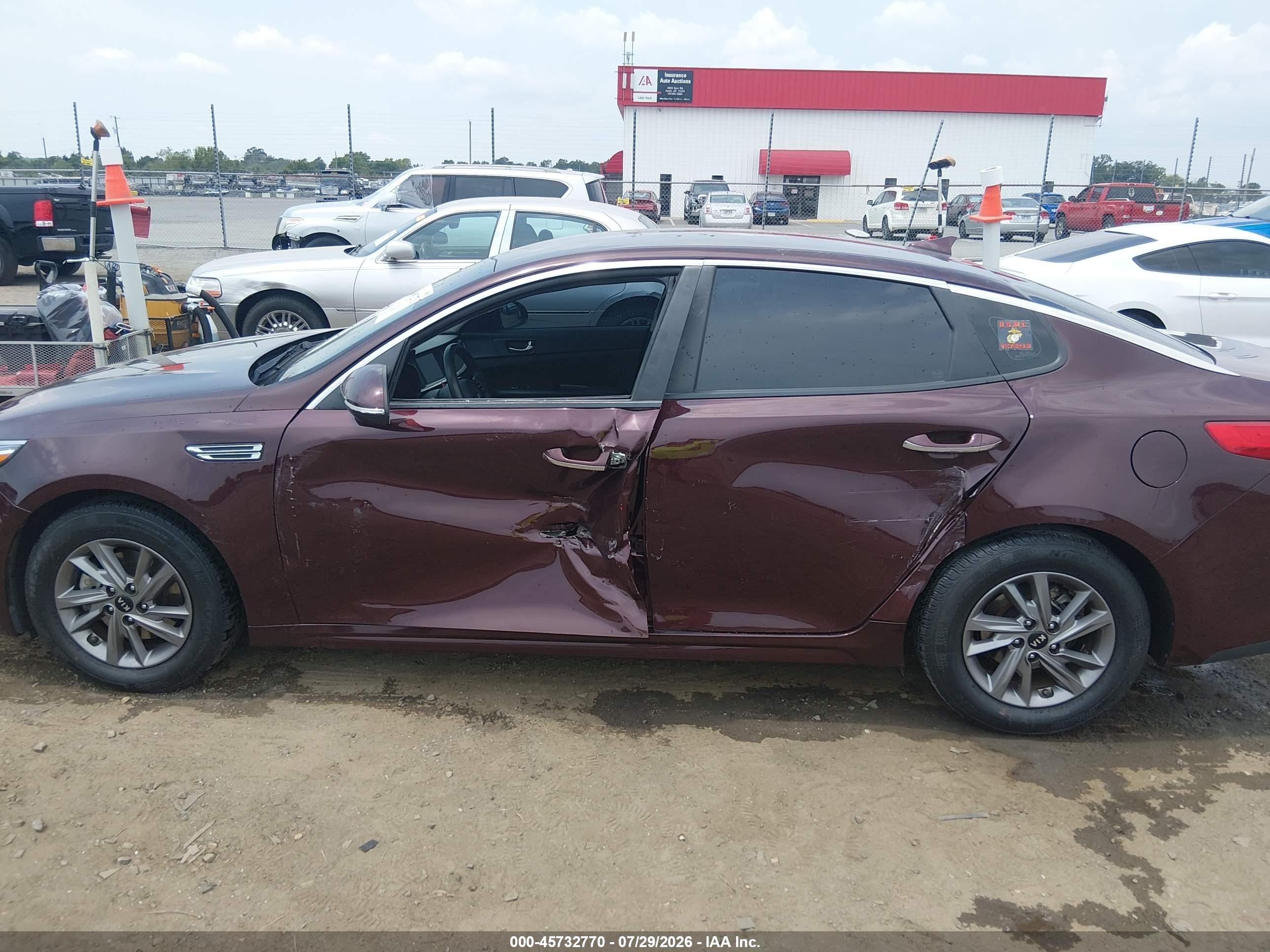 2020 Kia Optima VIN 5XXGT4L37LG437144 IAAI salvage auction — Side, Salvage (Arkansas), sold $1,900 on 2026-09-14 (photo 6)