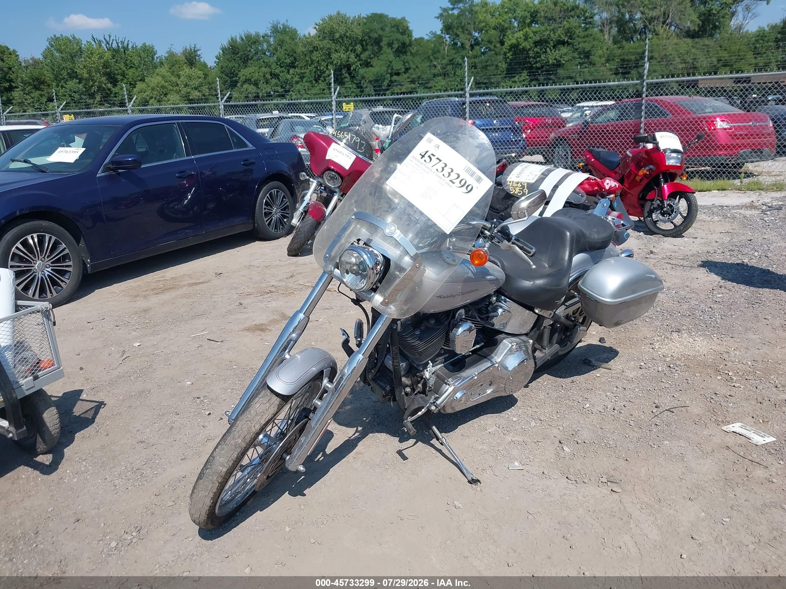 2000 Harley-Davidson FXSTD VIN 1HD1BSY28YY058546 IAAI salvage auction — Side, Salvage (Iowa), sold $750 on 2026-09-18 (photo 2)