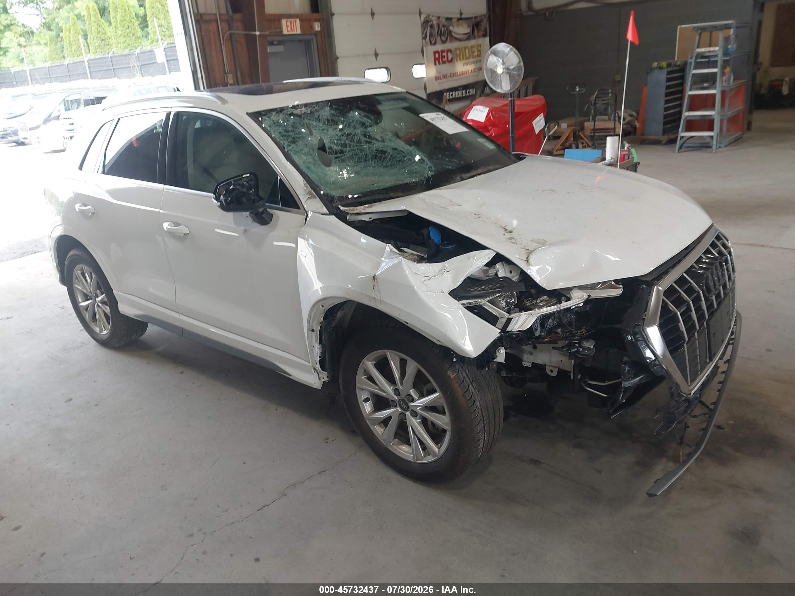 2025 Audi Q3 VIN WA1DECF38S1074232 — IAAI salvage auction photo
