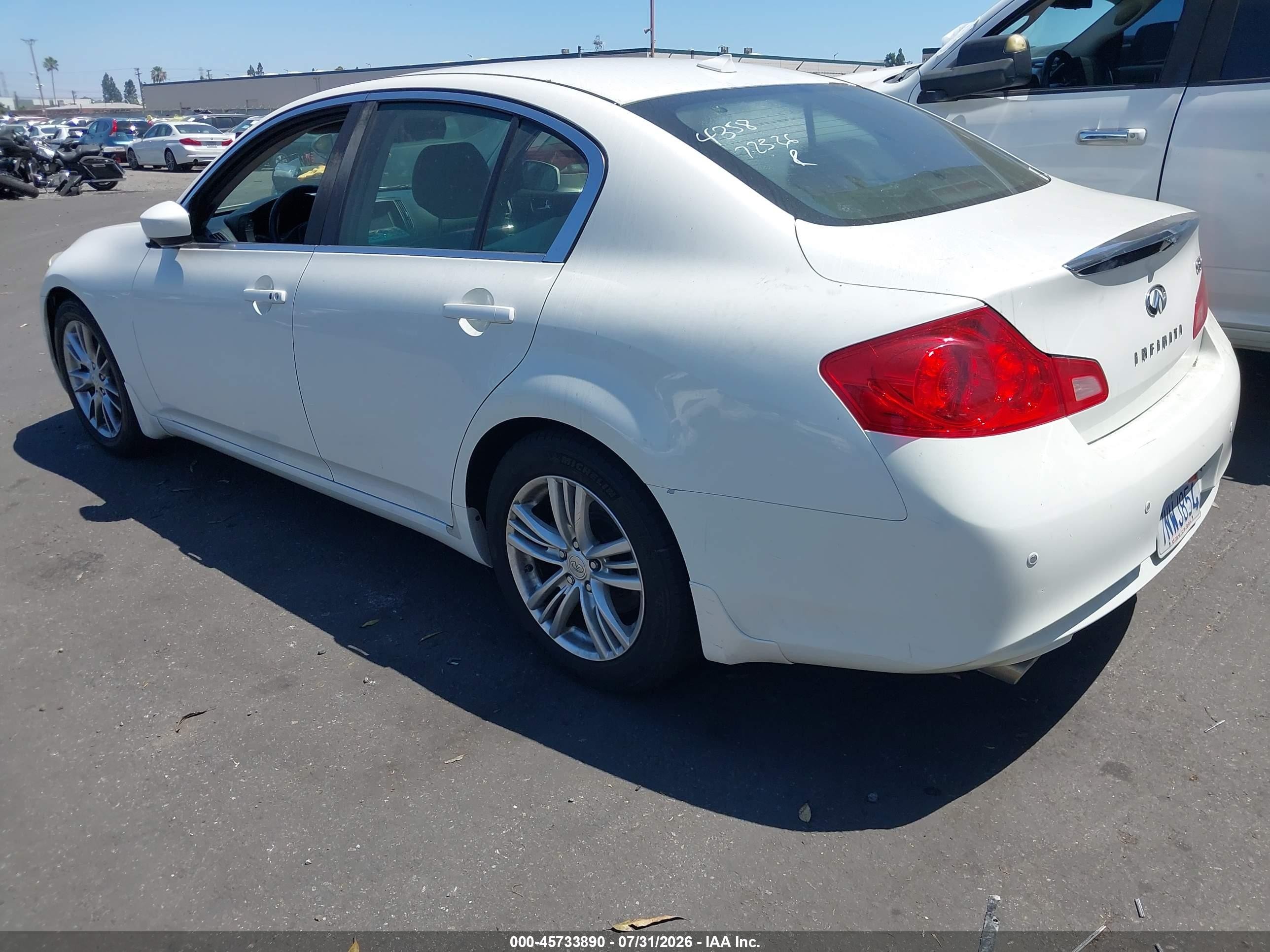 2013 Infiniti G37 VIN JN1CV6AP8DM710326 IAAI salvage auction — Side, Salvage Certificate (California), sold $2,000 on 2026-09-11 (photo 3)