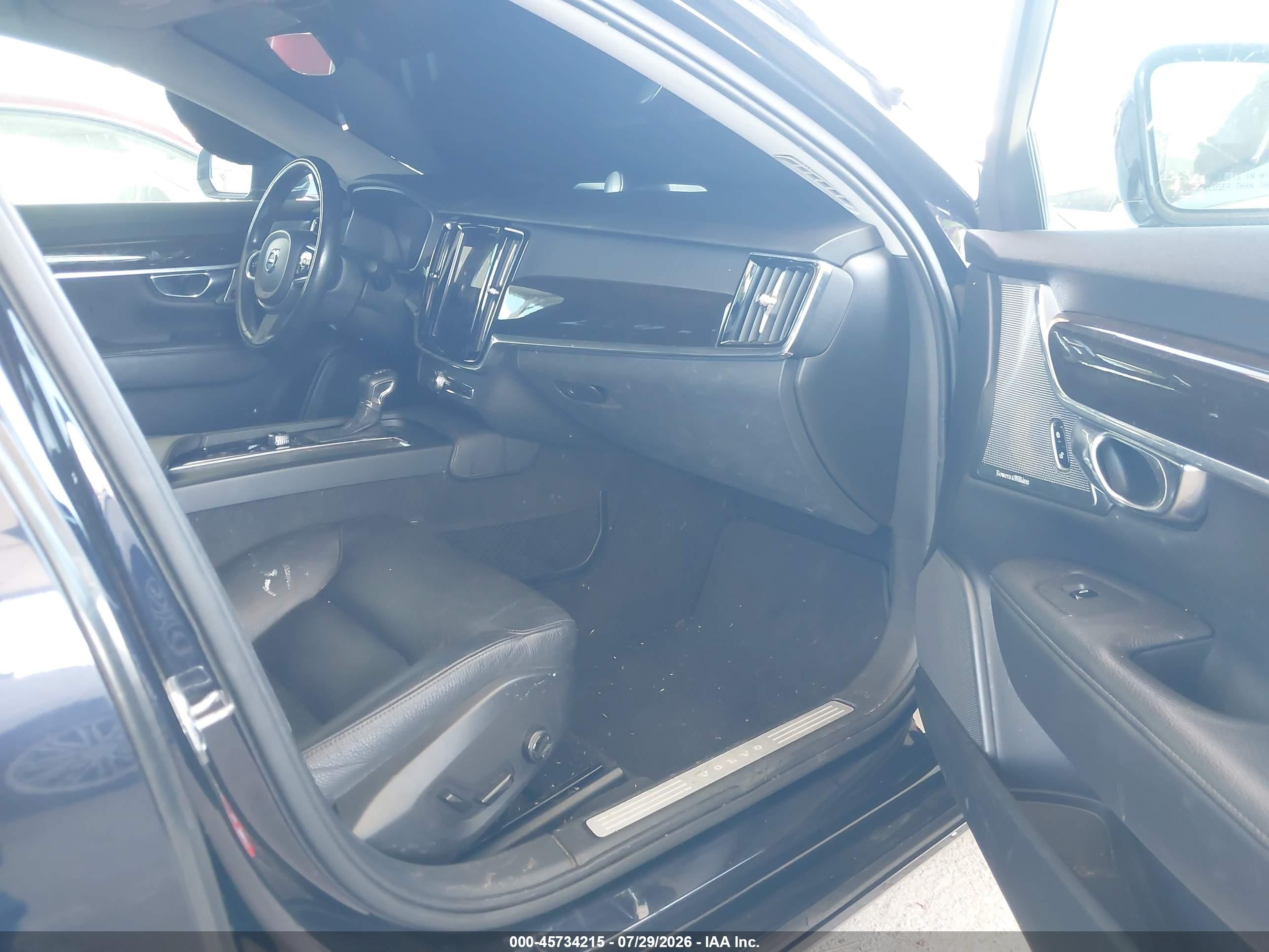 2017 Volvo S90 VIN YV1A22MK0H1016009 IAAI salvage auction — Front End, Salvage (California), sold $5,100 on 2026-09-14 (photo 5)