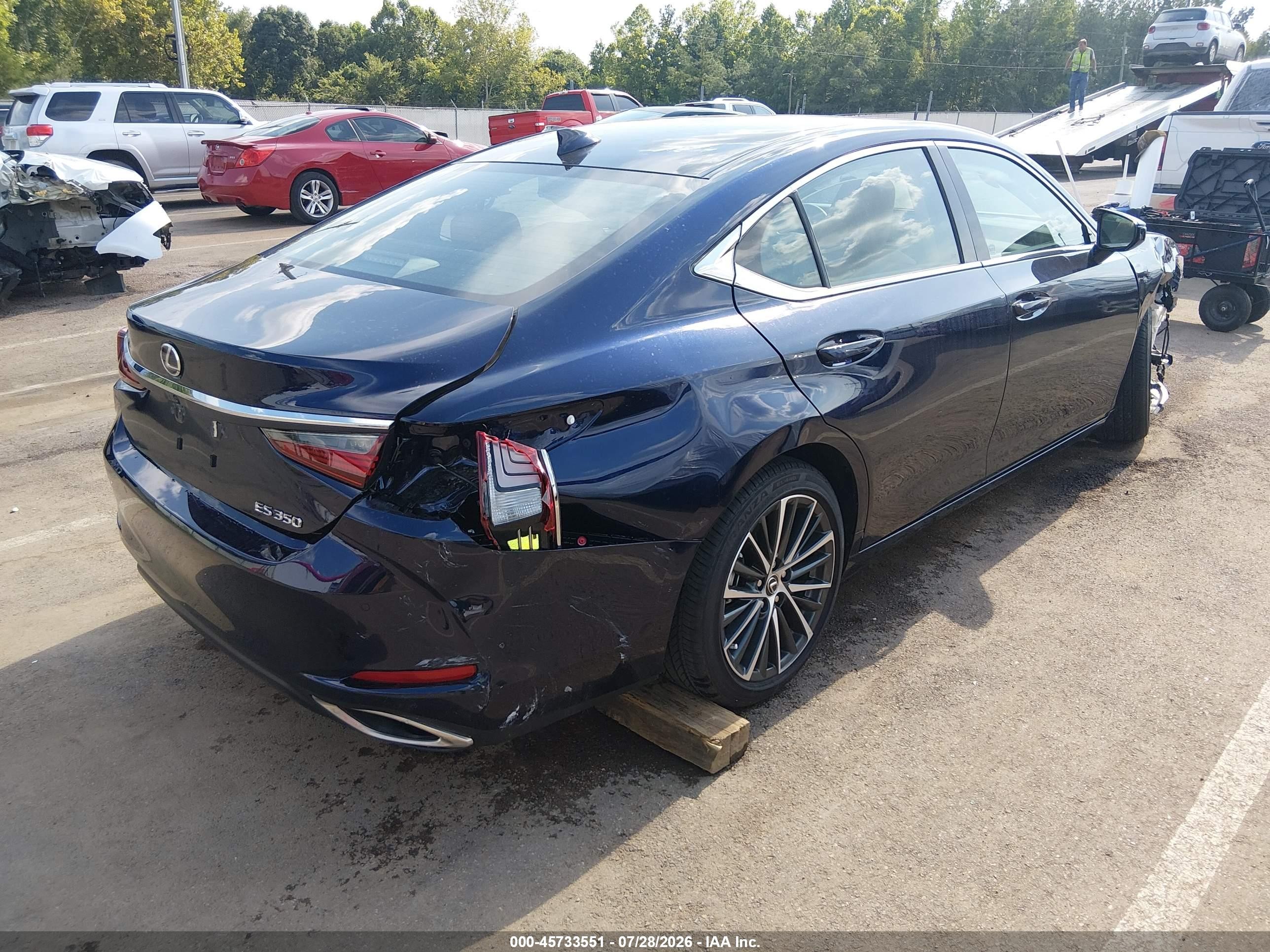 2025 Lexus ES VIN 58ADZ1B19SU219297 IAAI salvage auction — Unknown, Salvage (Mississippi), sold $19,100 on 2026-09-12 (photo 4)