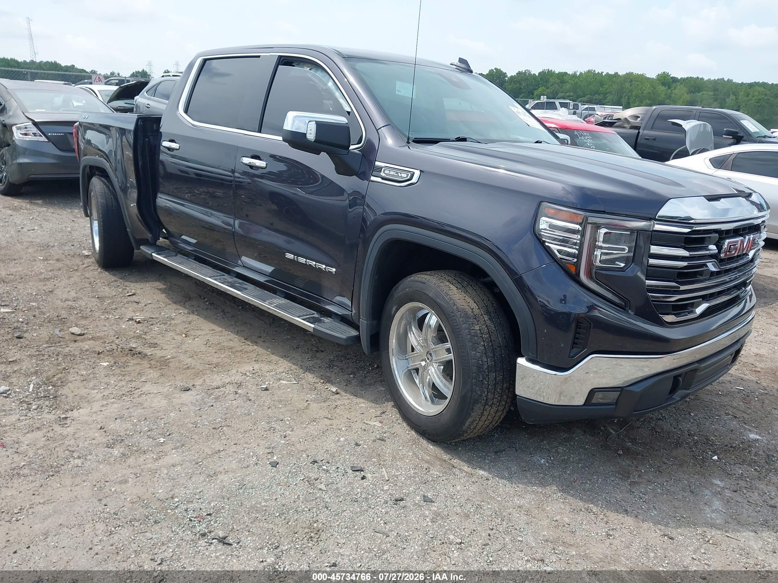 2024 GMC Sierra 1500 VIN 3GTUUDED5RG225015 — IAAI salvage auction photo