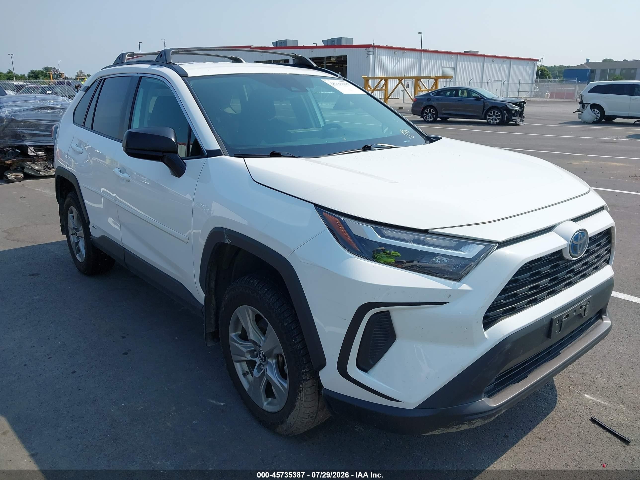 2024 Toyota RAV4 Hybrid VIN 2T3LWRFV3RW203119 — IAAI salvage auction photo