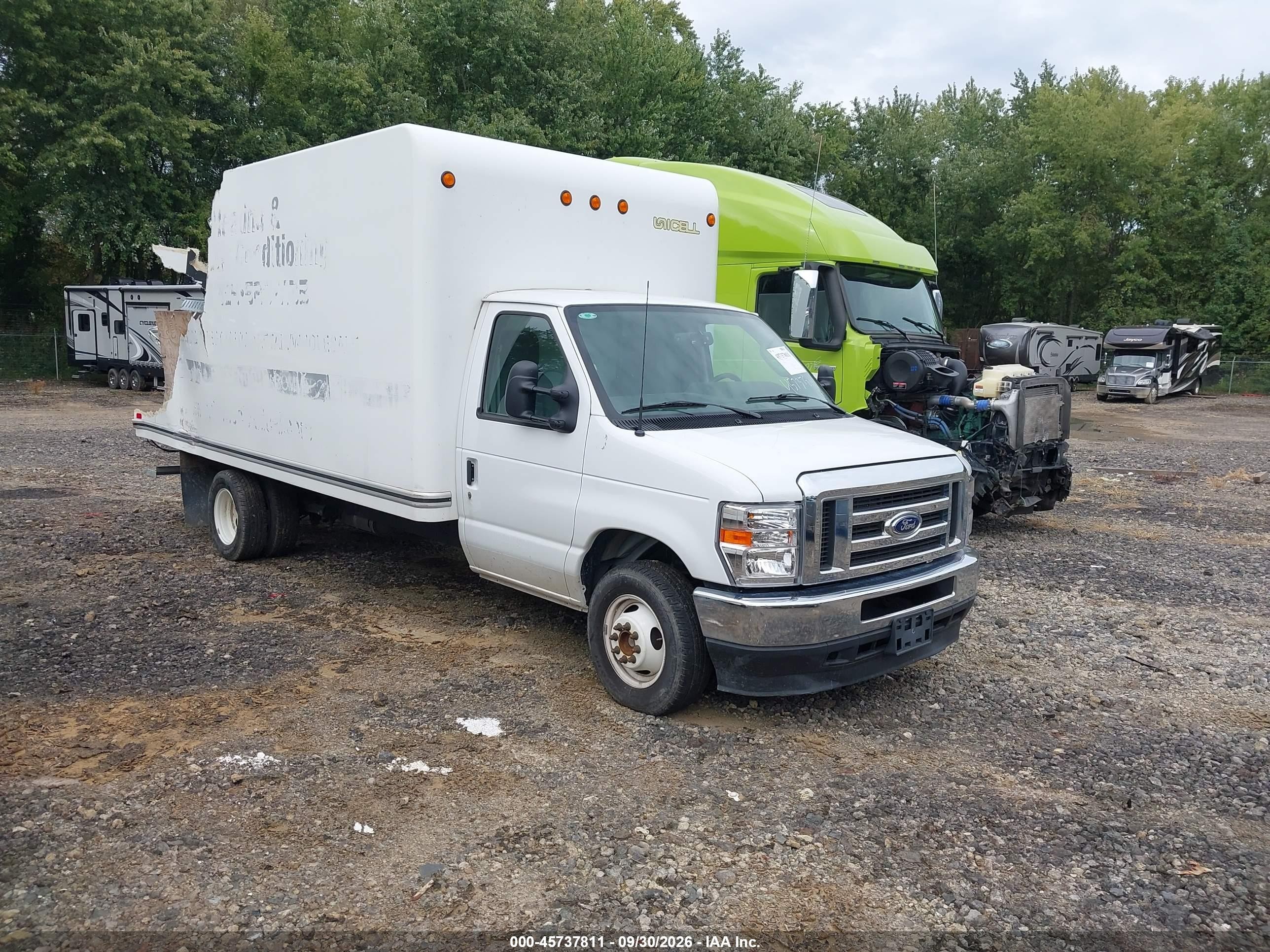 2025 Ford E-350 VIN 1FDWE3FN9SDD24538 — IAAI salvage auction photo