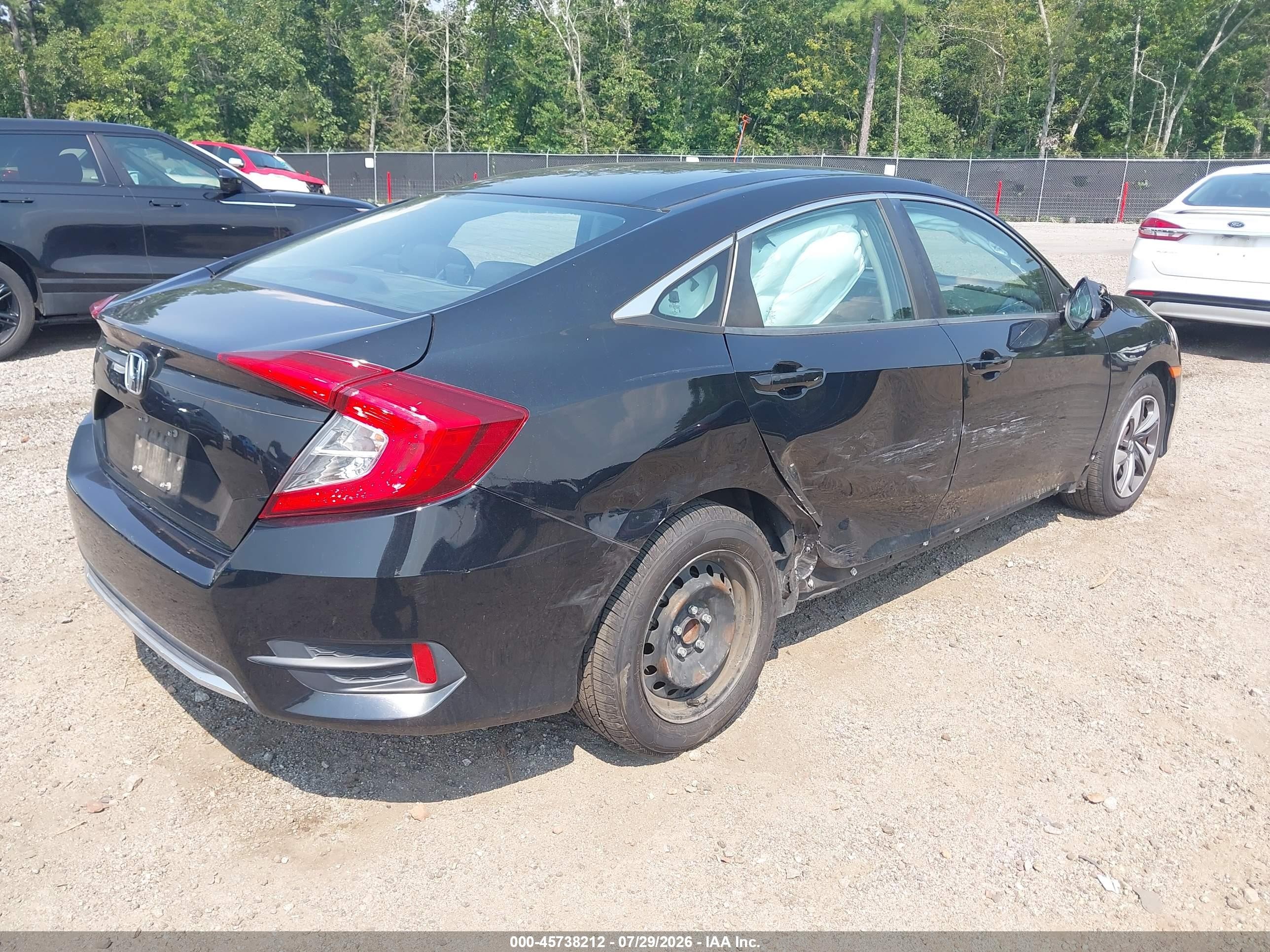 2019 Honda Civic VIN 19XFC2F64KE021971 IAAI salvage auction — Side, Salvage (South Carolina), sold $3,100 on 2026-09-01 (photo 4)