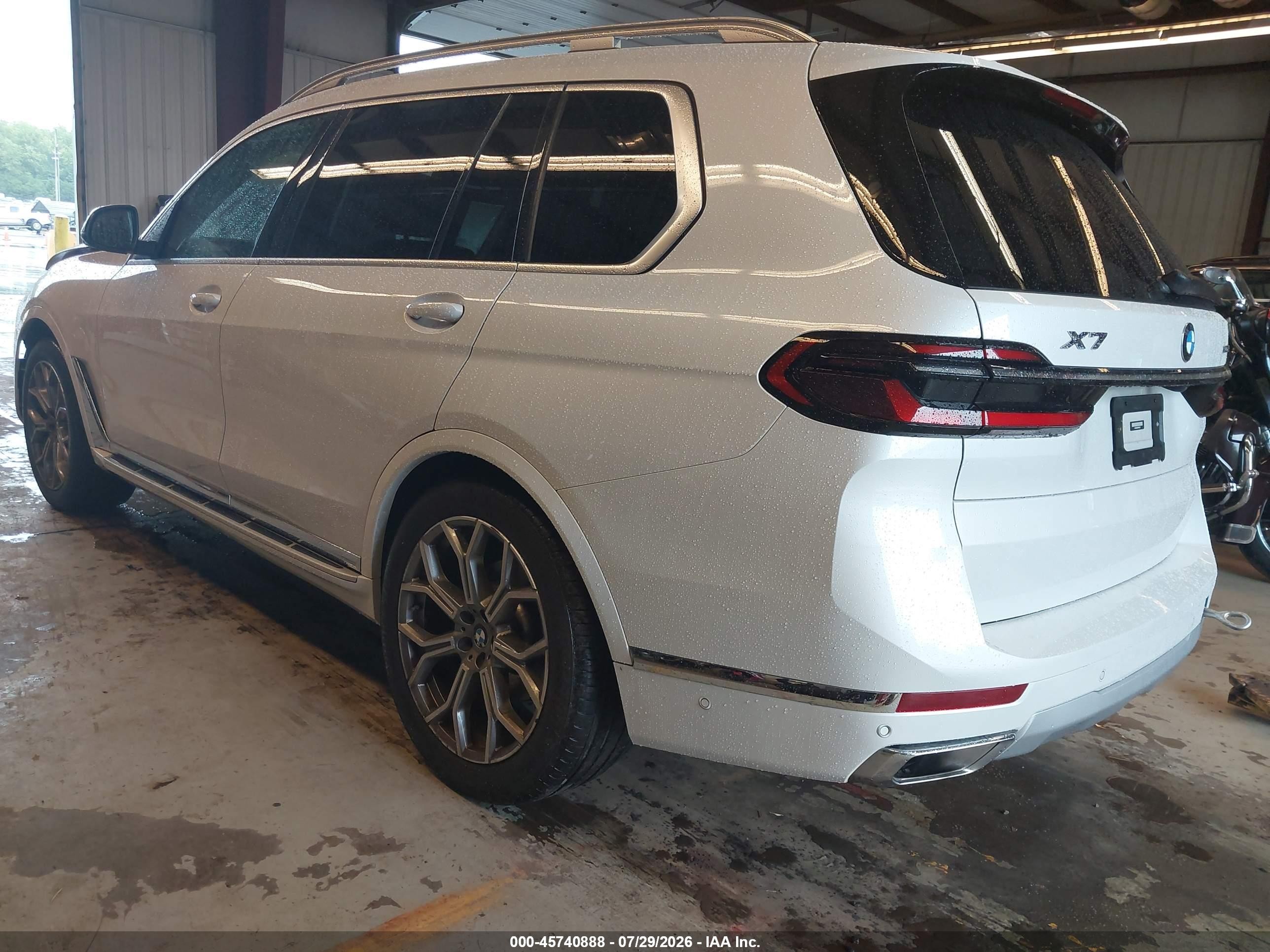 2023 BMW X7 VIN 5UX23EM03P9R65527 IAAI salvage auction — Unknown, Salvage (Connecticut), sold $29,750 on 2026-08-27 (photo 3)