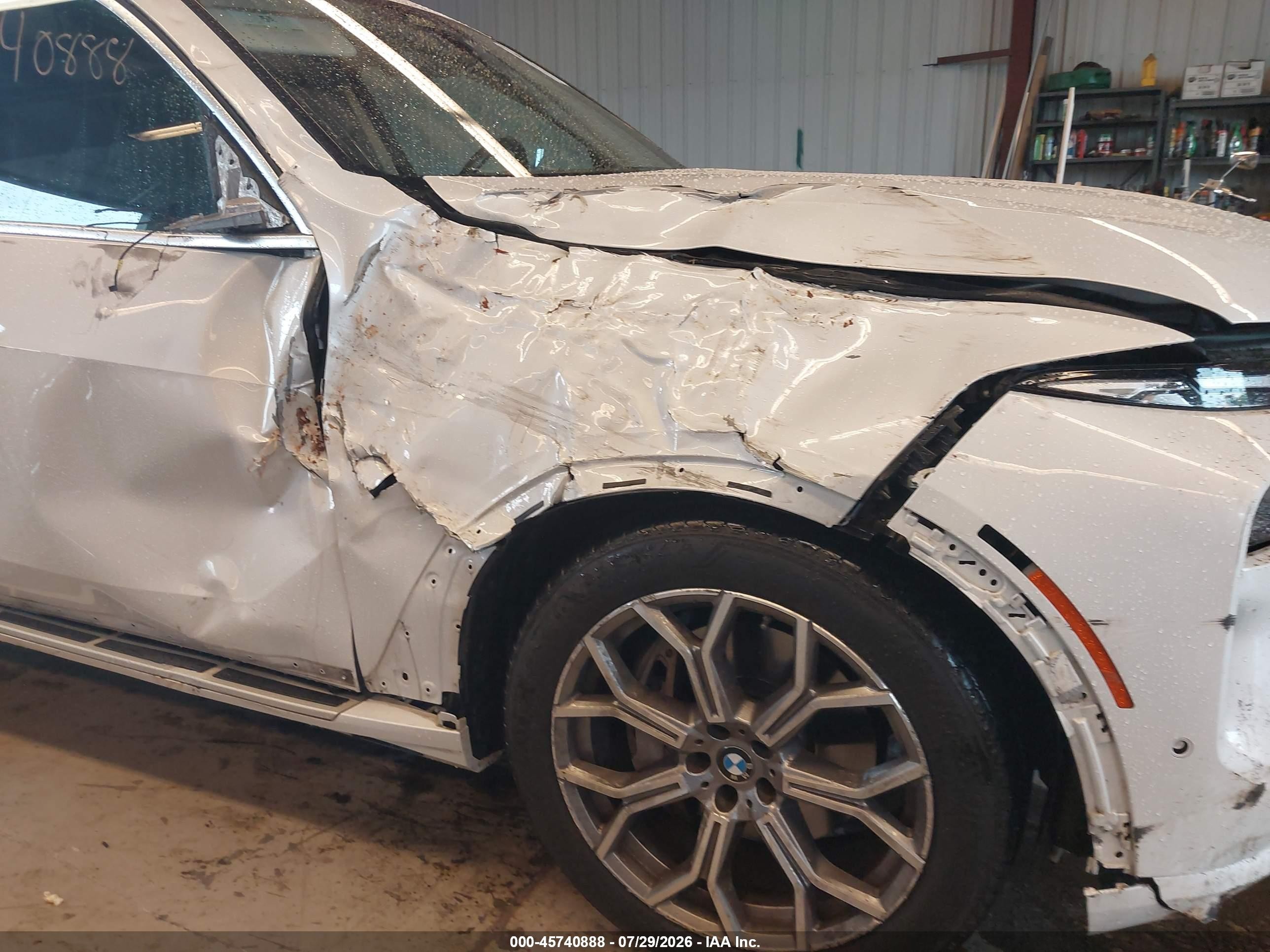 2023 BMW X7 VIN 5UX23EM03P9R65527 IAAI salvage auction — Unknown, Salvage (Connecticut), sold $29,750 on 2026-08-27 (photo 6)