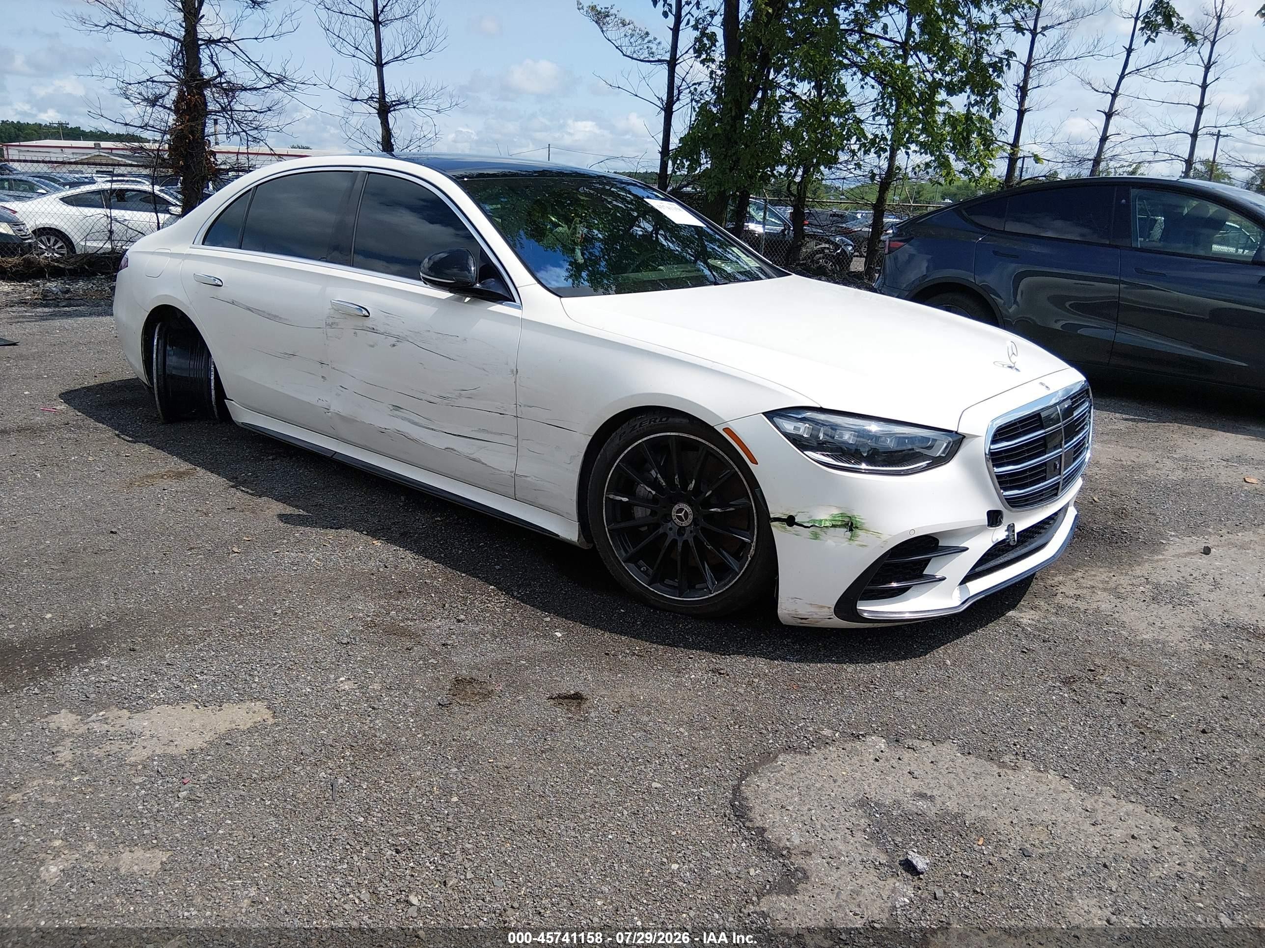 2022 Mercedes-Benz S-Class VIN W1K6G7GB7NA125736 — IAAI salvage auction photo