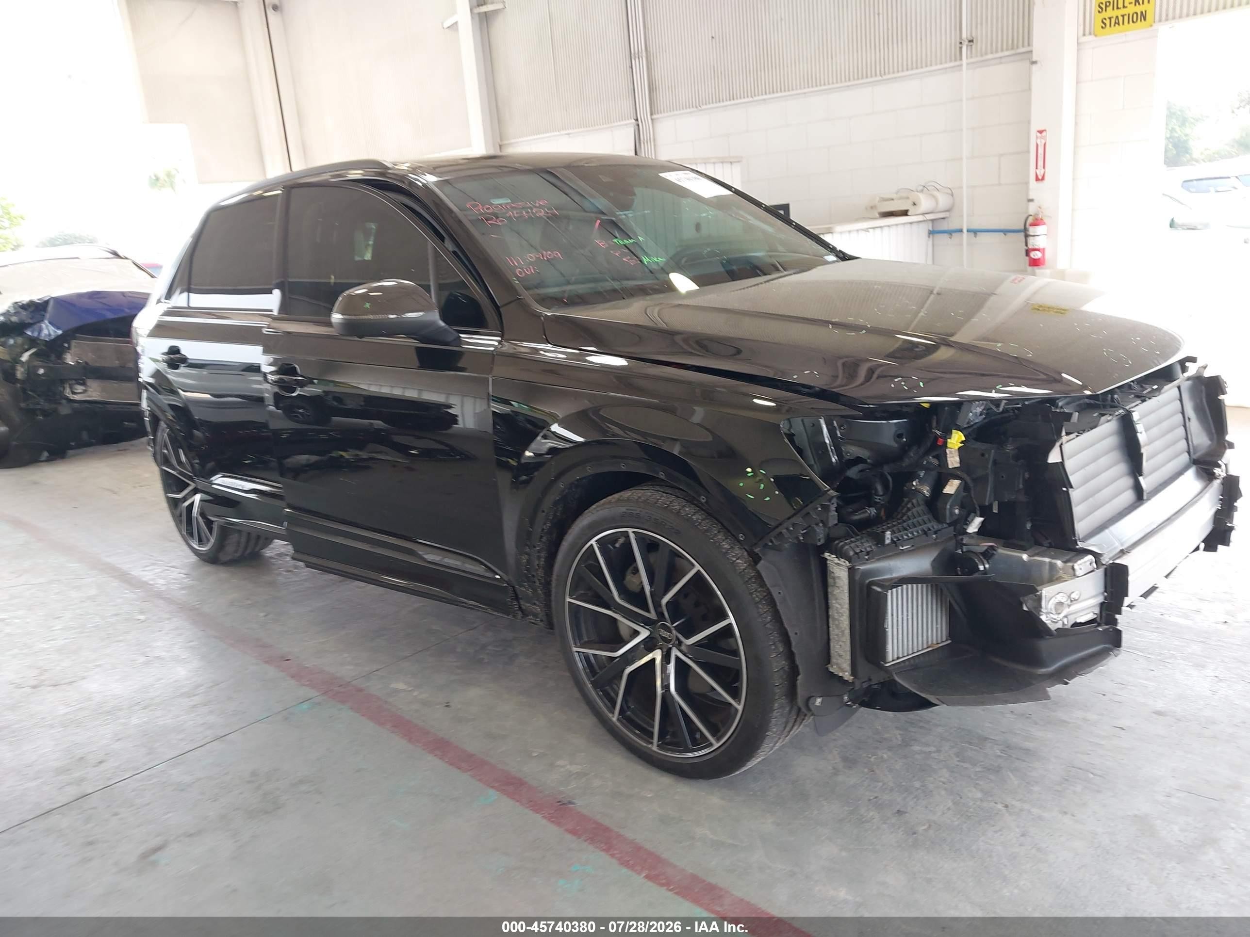 2025 Audi Q7 VIN WA1VVBF75SD016868 — IAAI salvage auction photo