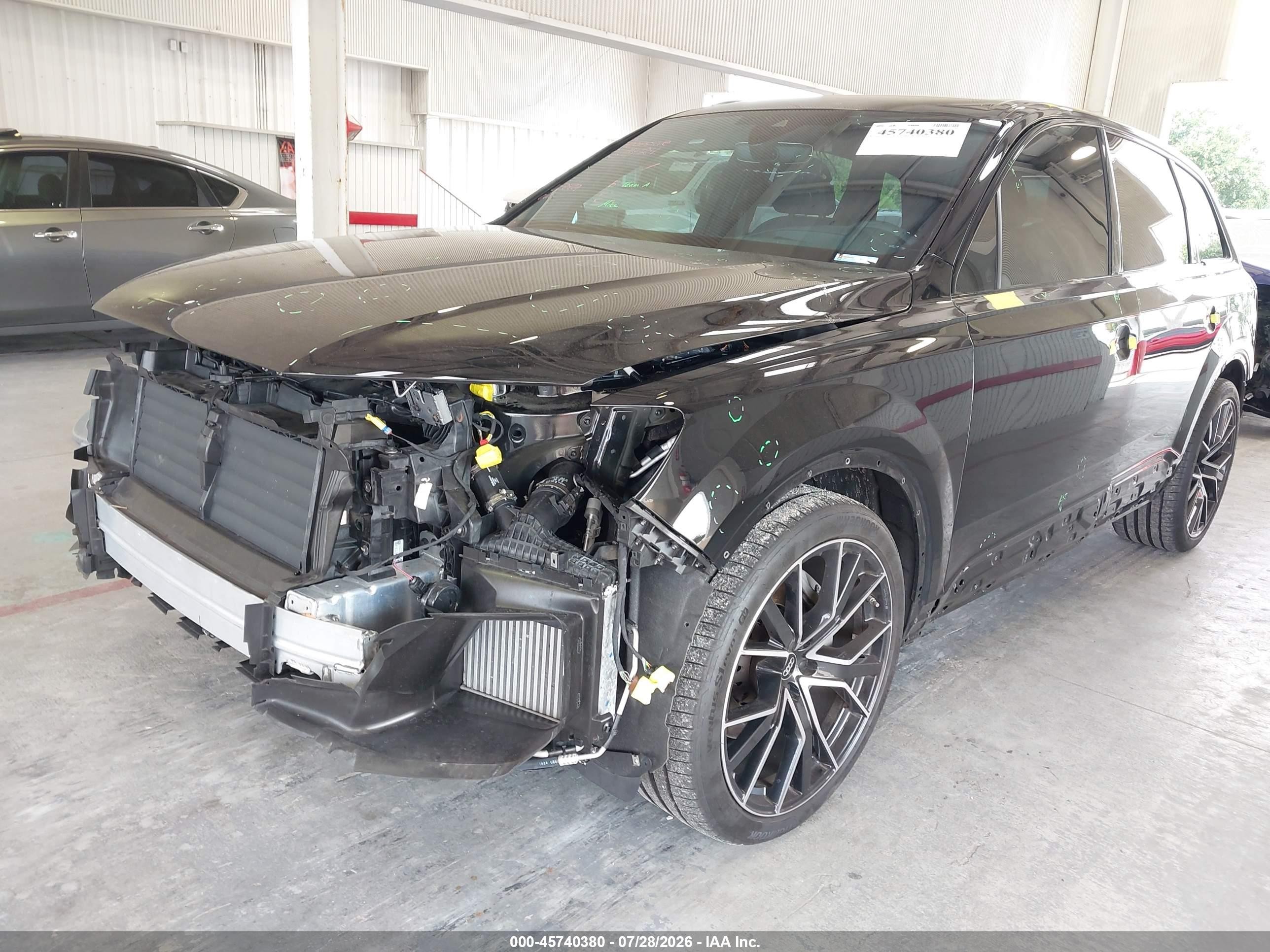 2025 Audi Q7 VIN WA1VVBF75SD016868 IAAI salvage auction — Front & Rear, Rebuildable (Florida), sold $30,750 on 2026-09-24 (photo 6)