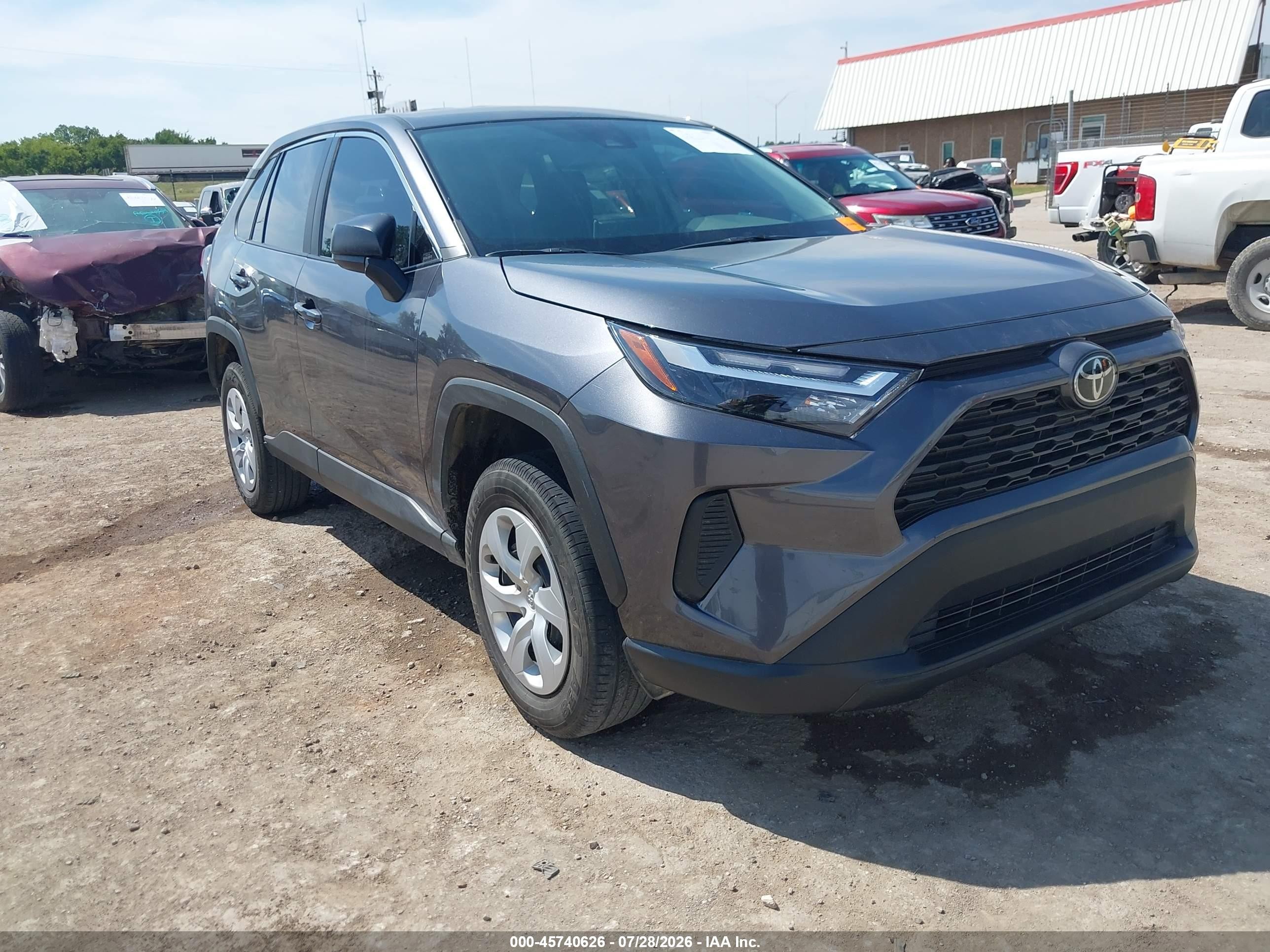 2024 Toyota RAV4 VIN 2T3H1RFV5RC260248 — IAAI salvage auction photo