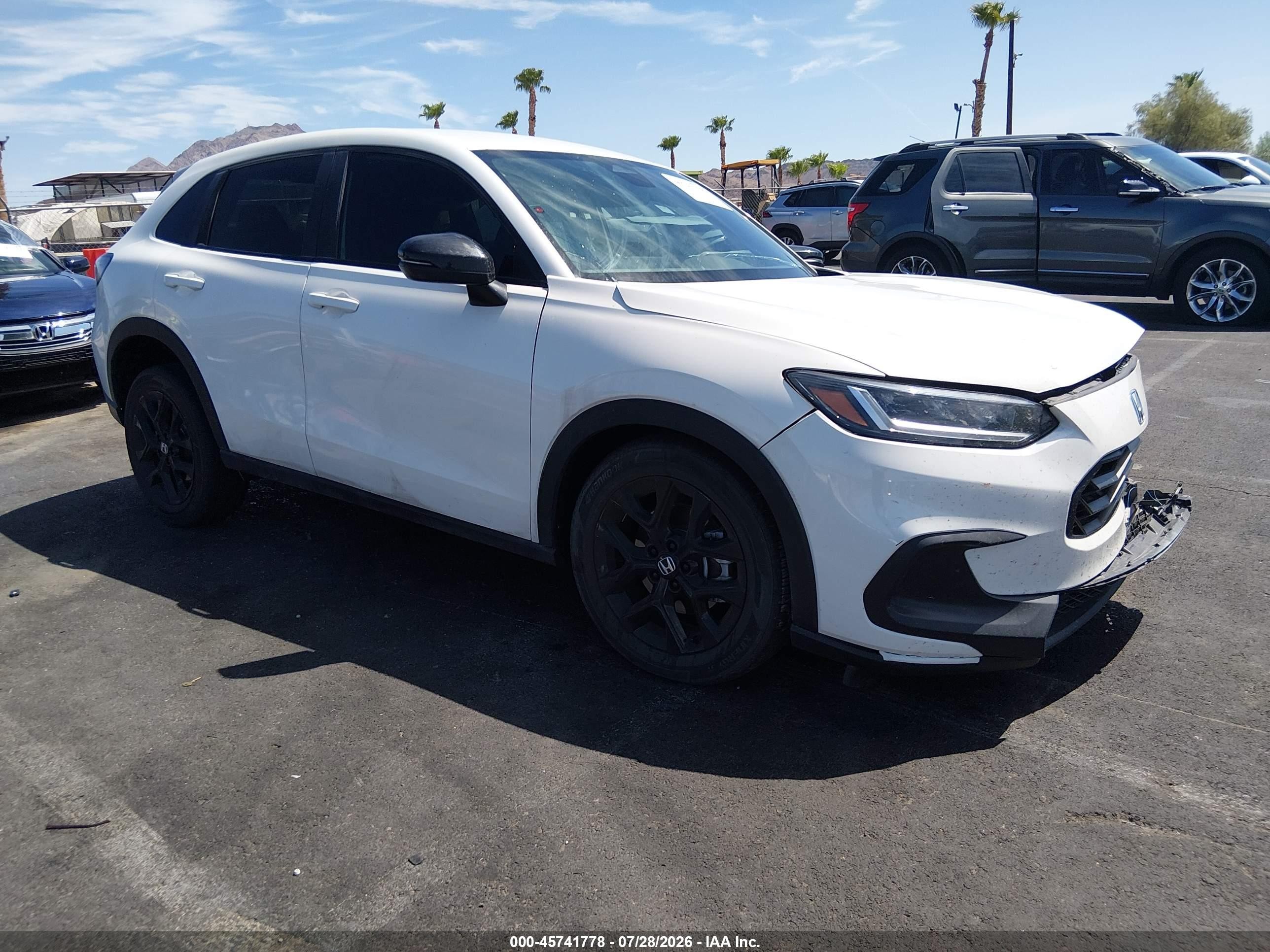 2025 Honda HR-V VIN 3CZRZ1H54SM735934 — IAAI salvage auction photo