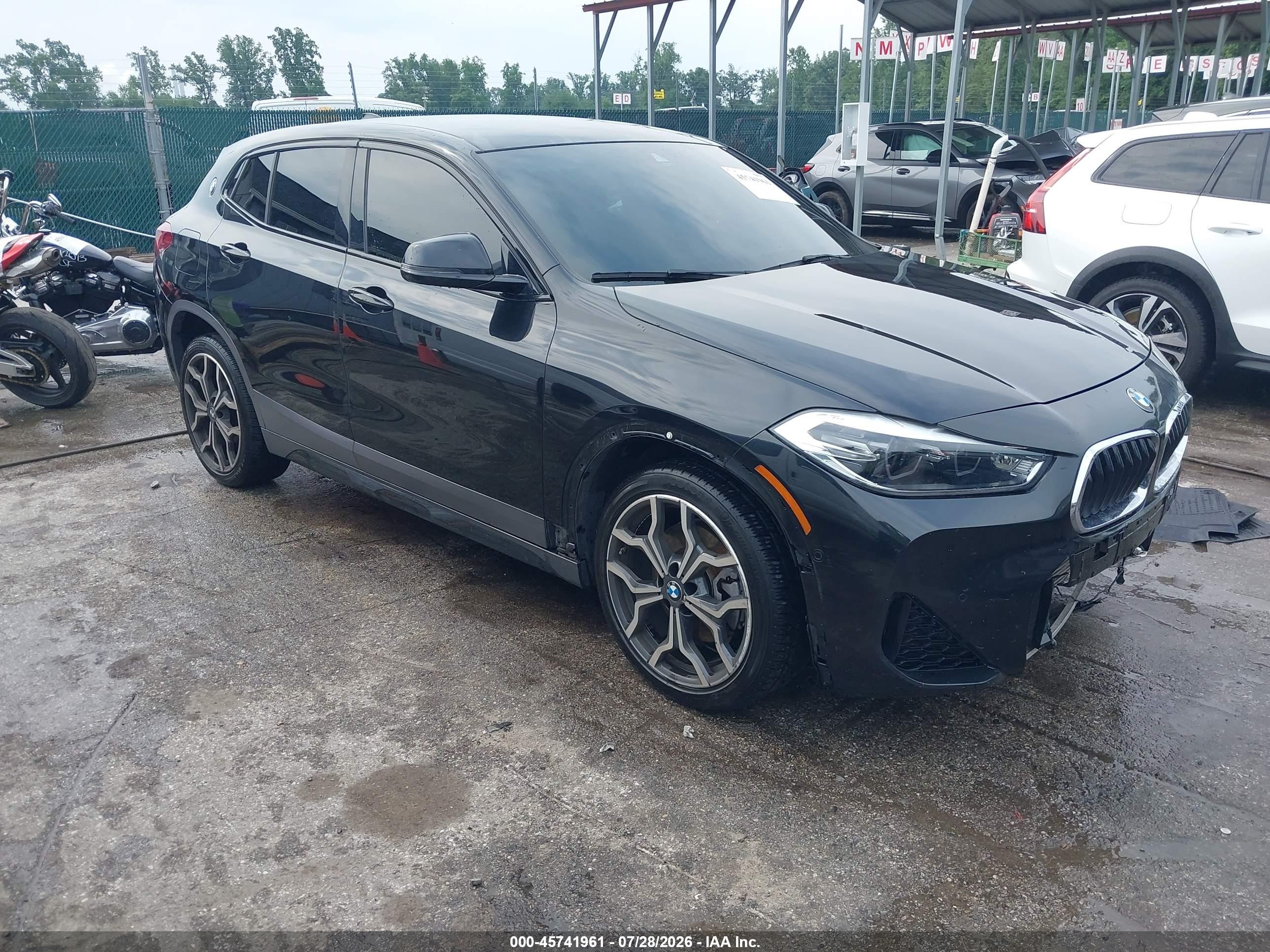 2021 BMW X2 VIN WBXYH9C03M5T01501 — IAAI salvage auction photo