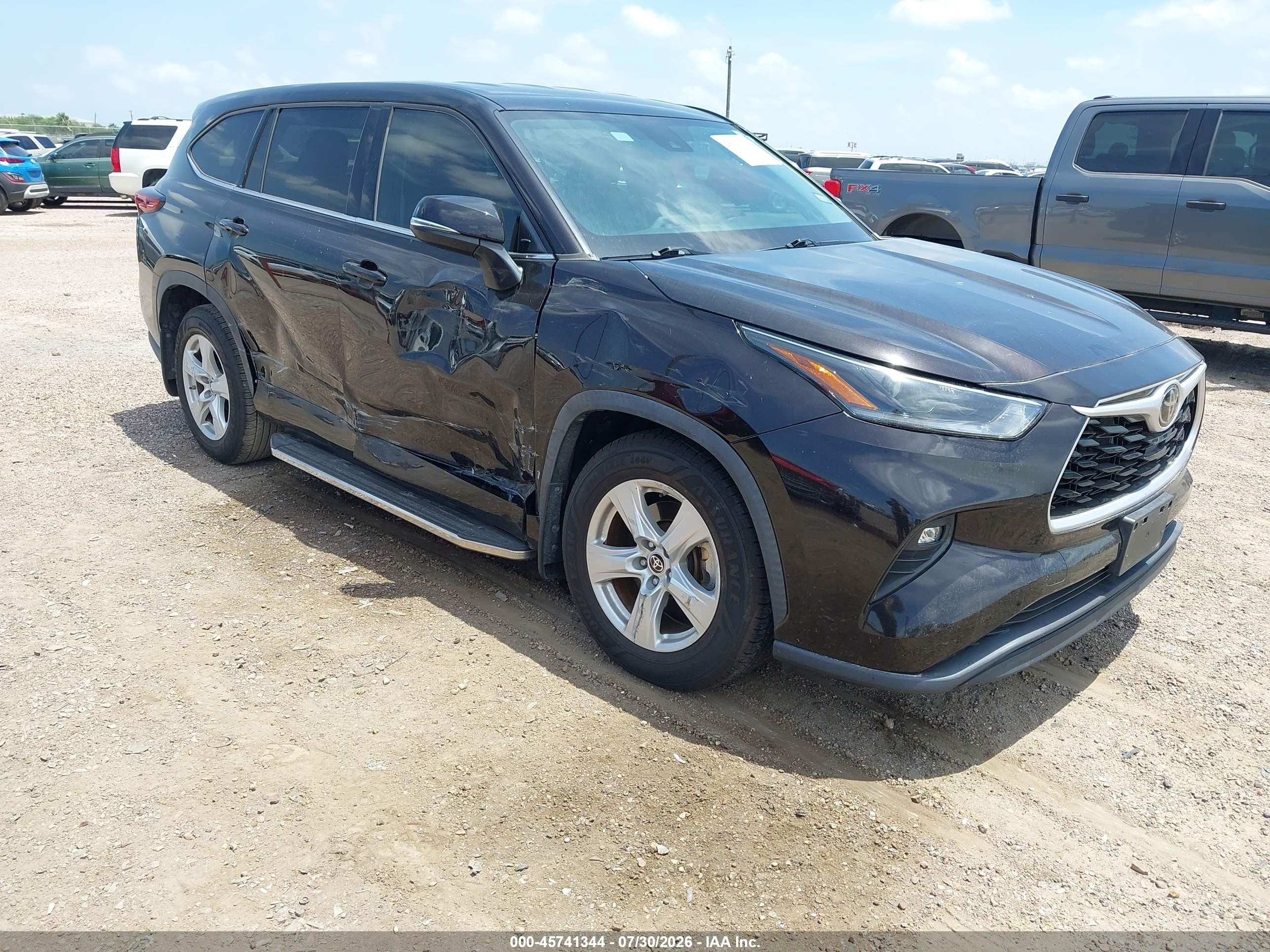 2021 Toyota Highlander VIN 5TDZZRAH7MS081815 — IAAI salvage auction photo