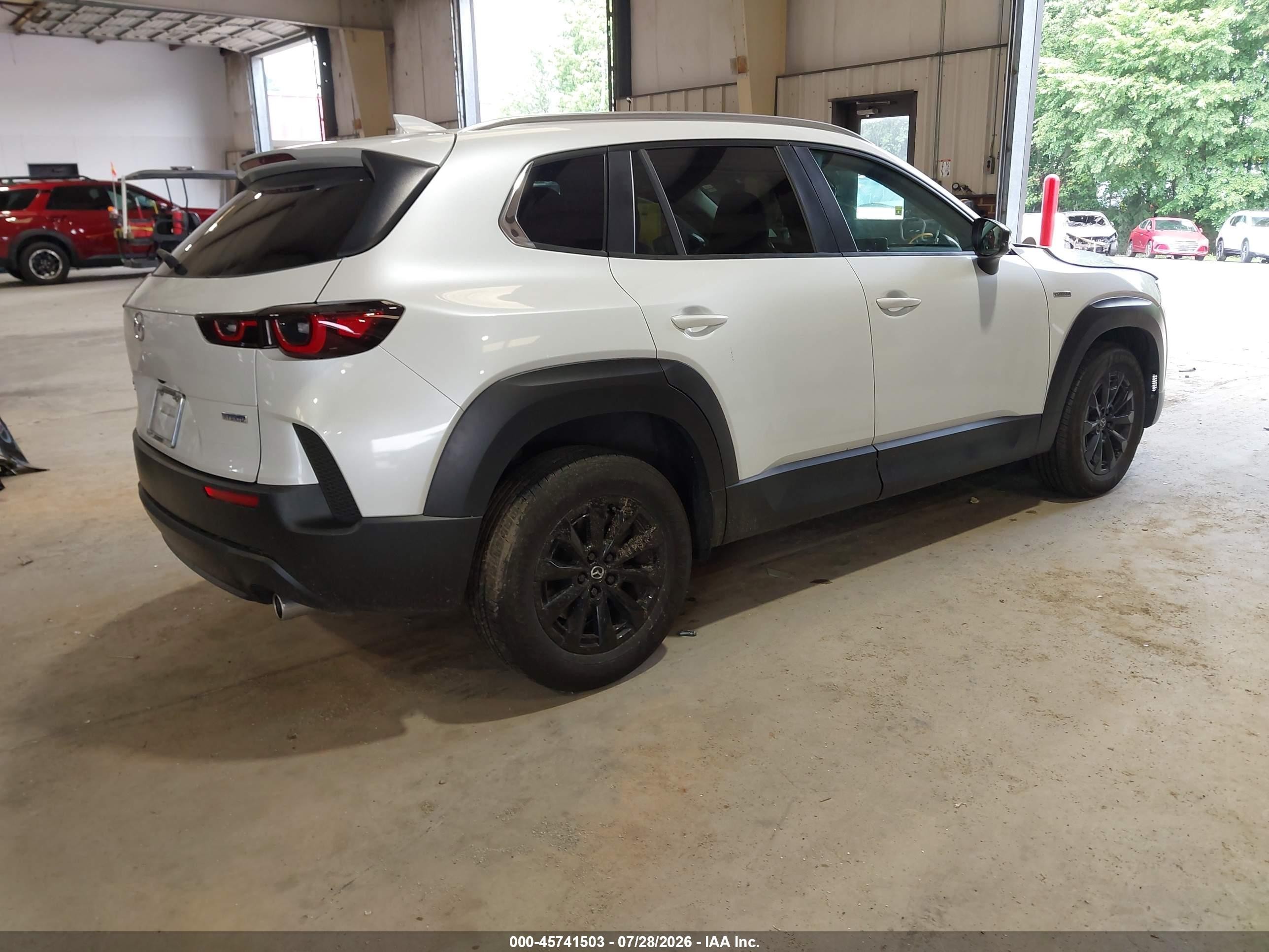 2025 Mazda Cx-50 VIN 7MMVAABW2SN111620 IAAI salvage auction — Front End, Salvage (North Carolina), sold $12,400 on 2026-09-26 (photo 4)