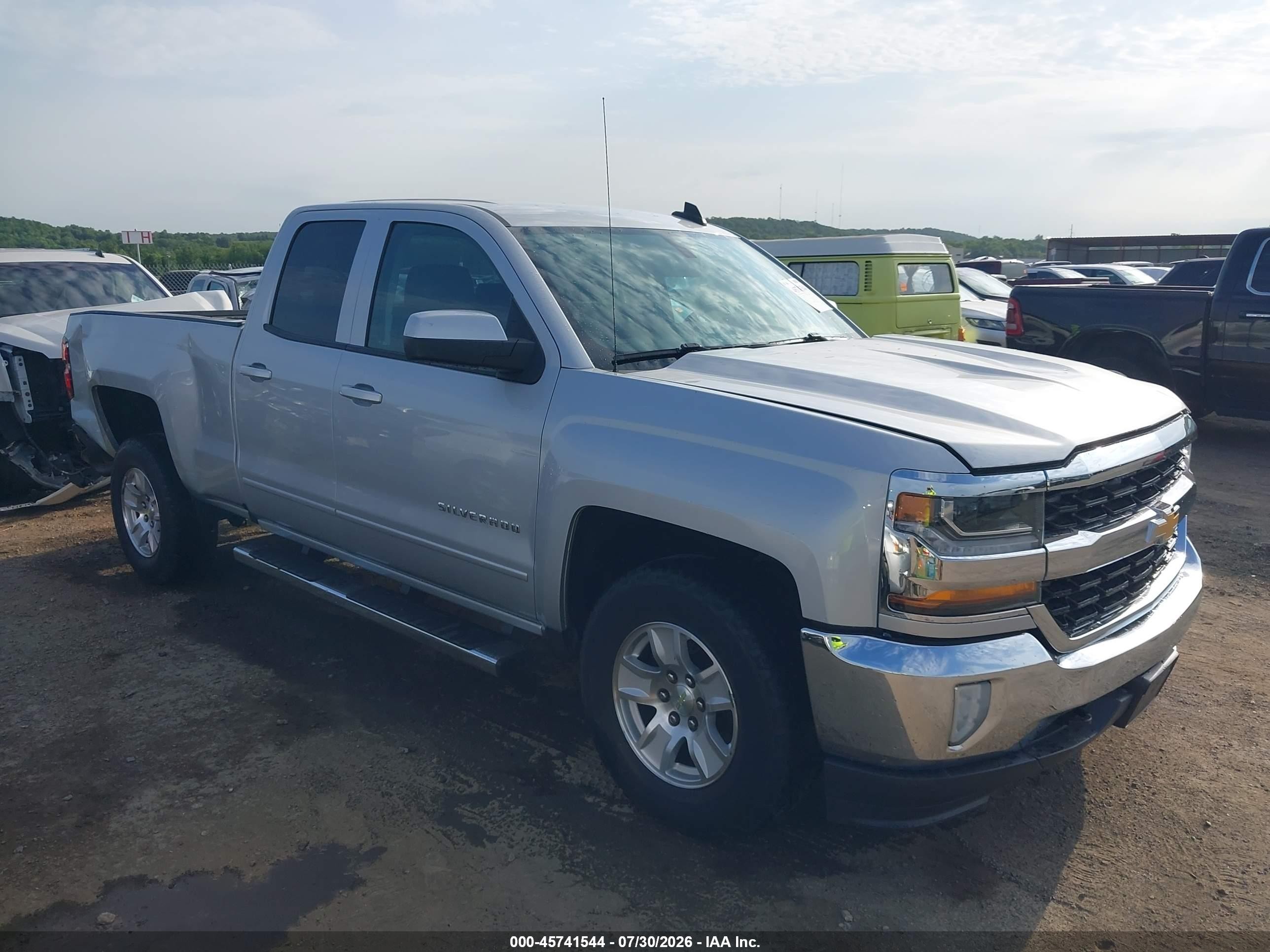 2016 Chevrolet Silverado 1500 VIN 1GCVKREC9GZ103592 — IAAI salvage auction photo