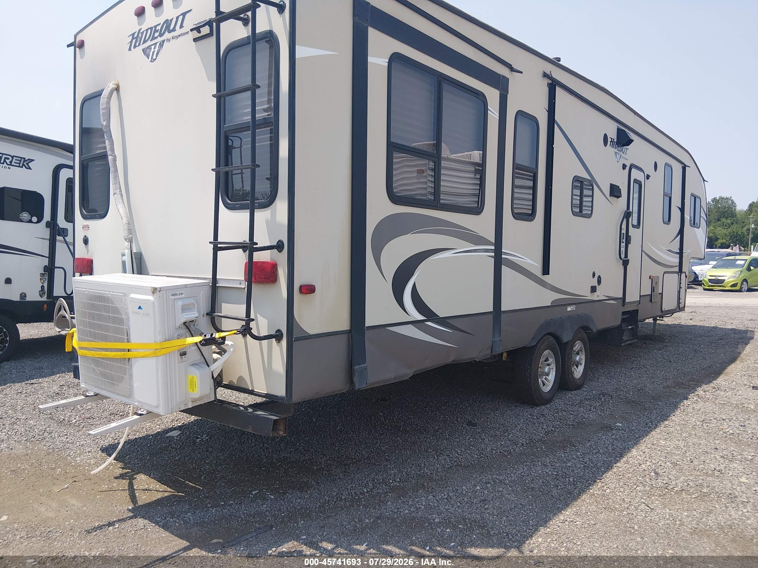 2016 Keystone Travel trailer VIN 4YDF31528G7208157 IAAI salvage auction — Unknown, Salvage (Missouri), sold $500 on 2026-09-08 (photo 4)