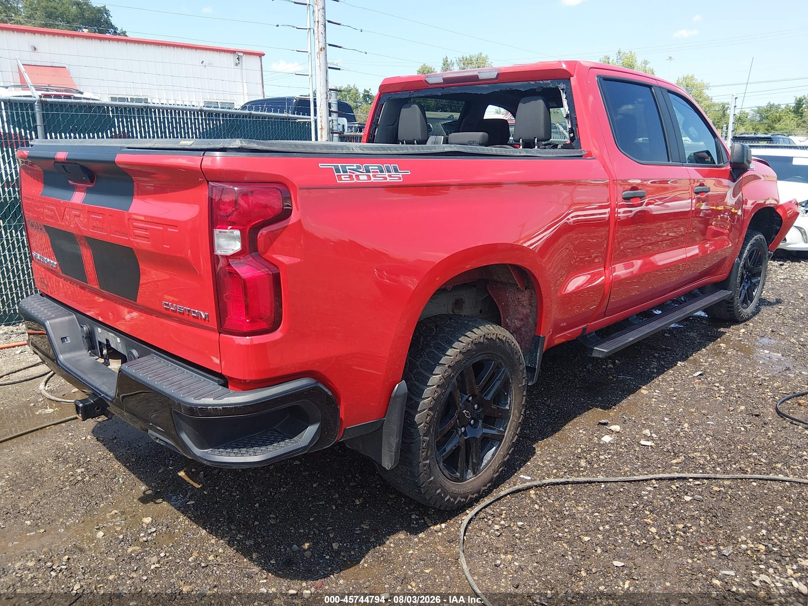 2021 Chevrolet Silverado VIN 1GCPYCEF0MZ429050 IAAI salvage auction — Front End, Salvage (Ohio), sold $9,750 on 2026-10-01 (photo 4)