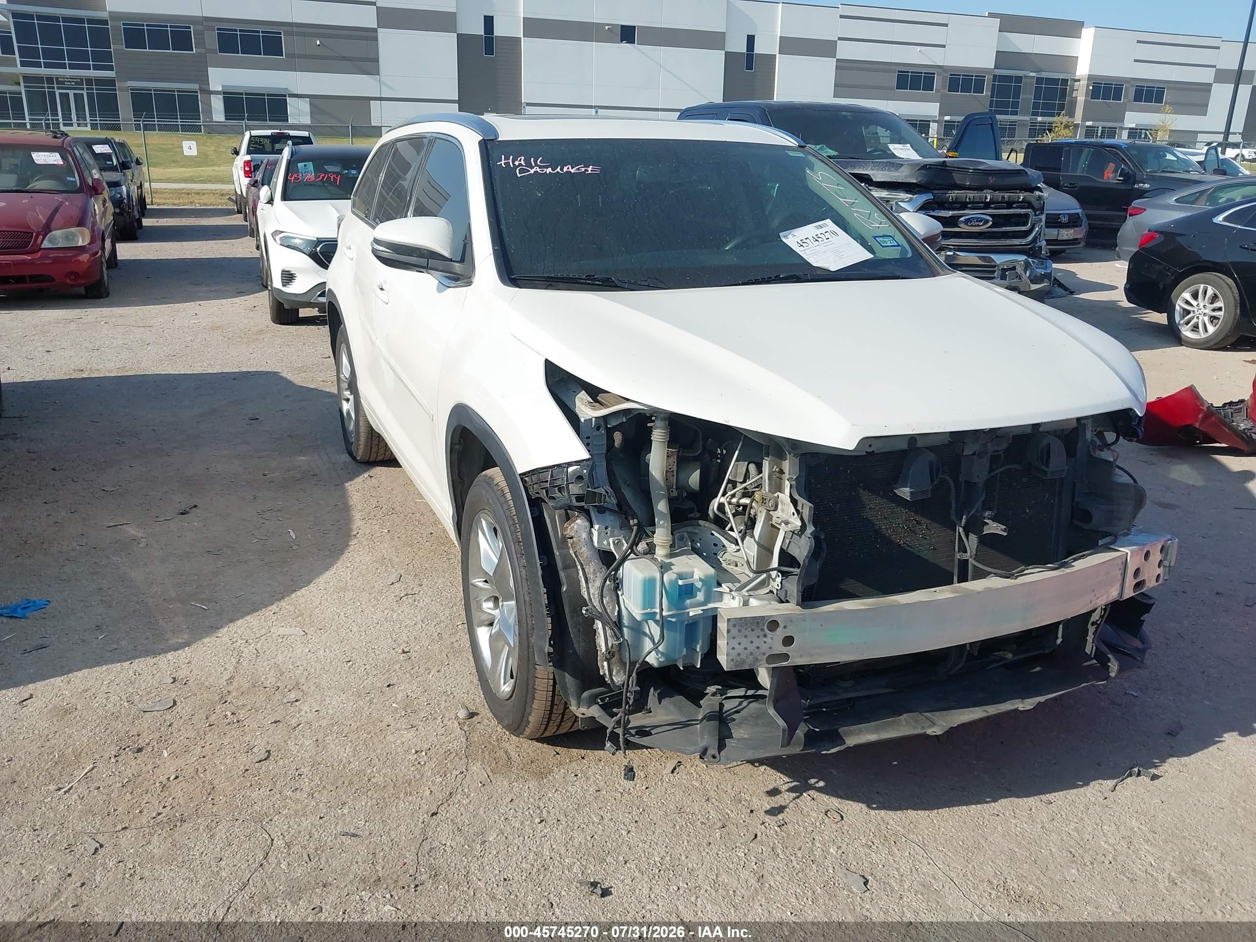 2015 Toyota Highlander VIN 5TDYKRFH8FS108158 — IAAI salvage auction photo