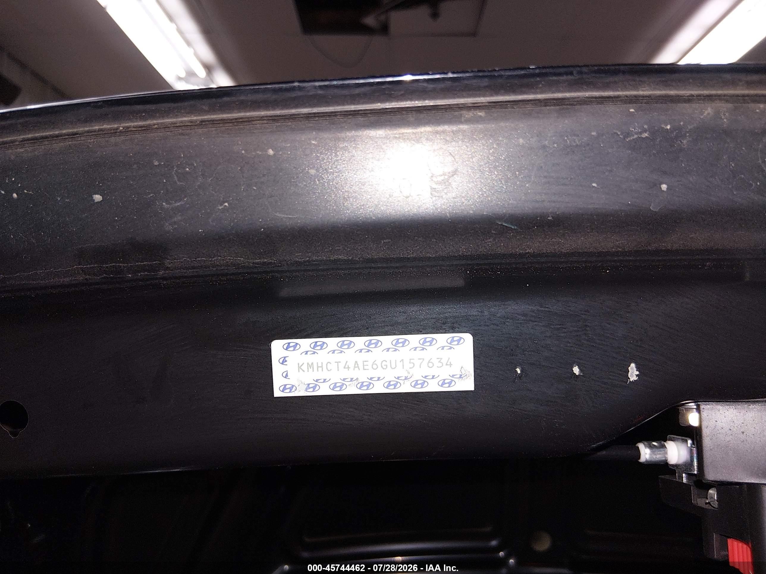 2016 Hyundai Accent VIN KMHCT4AE6GU157634 IAAI salvage auction — Side, Salvage (Arizona), sold $725 on 2026-09-15 (photo 9)