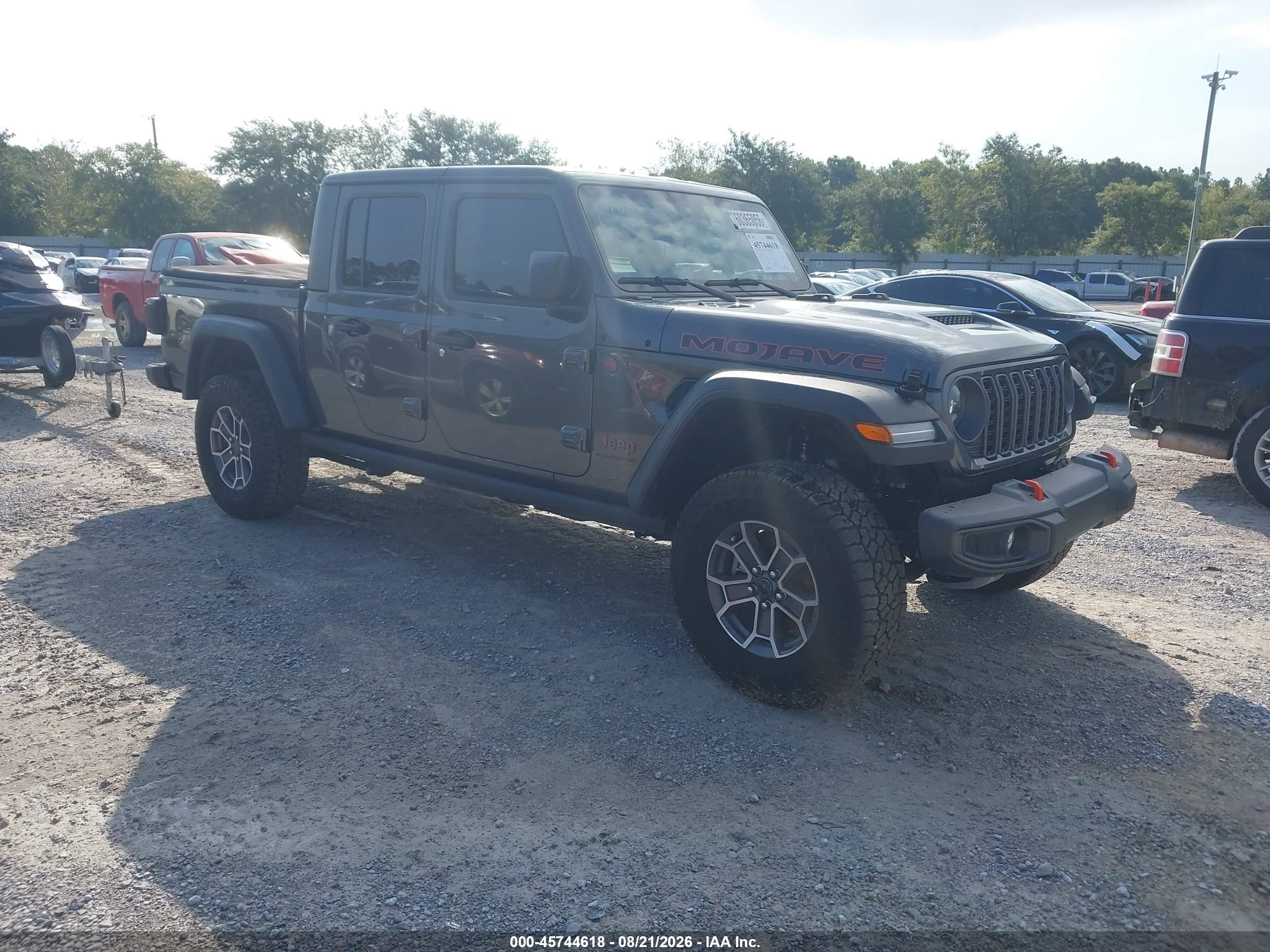 2025 Jeep Gladiator VIN 1C6RJTEG7SL546072 — IAAI salvage auction photo