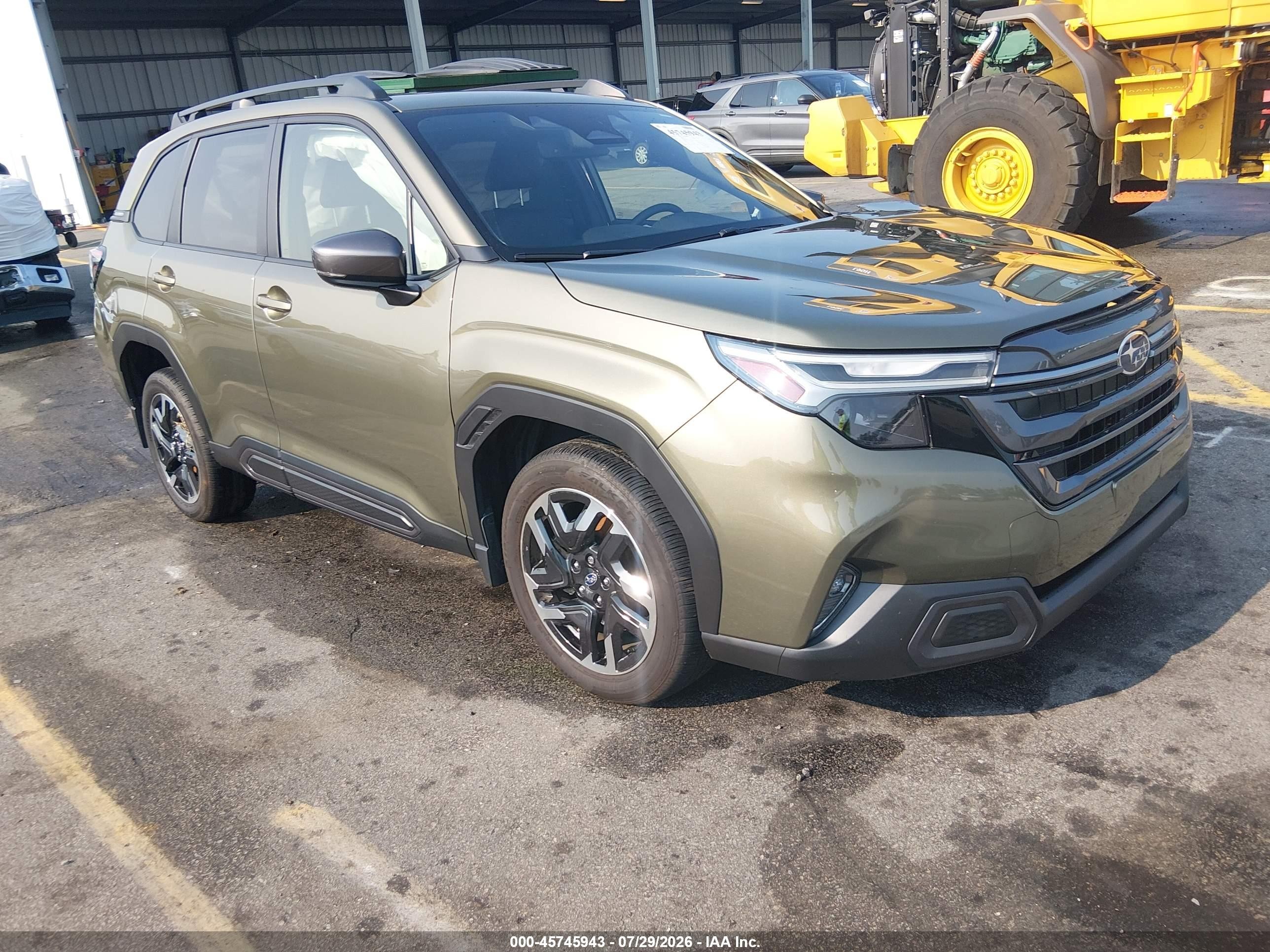 2025 Subaru Forester VIN JF2SLDRC2SH606068 — IAAI salvage auction photo
