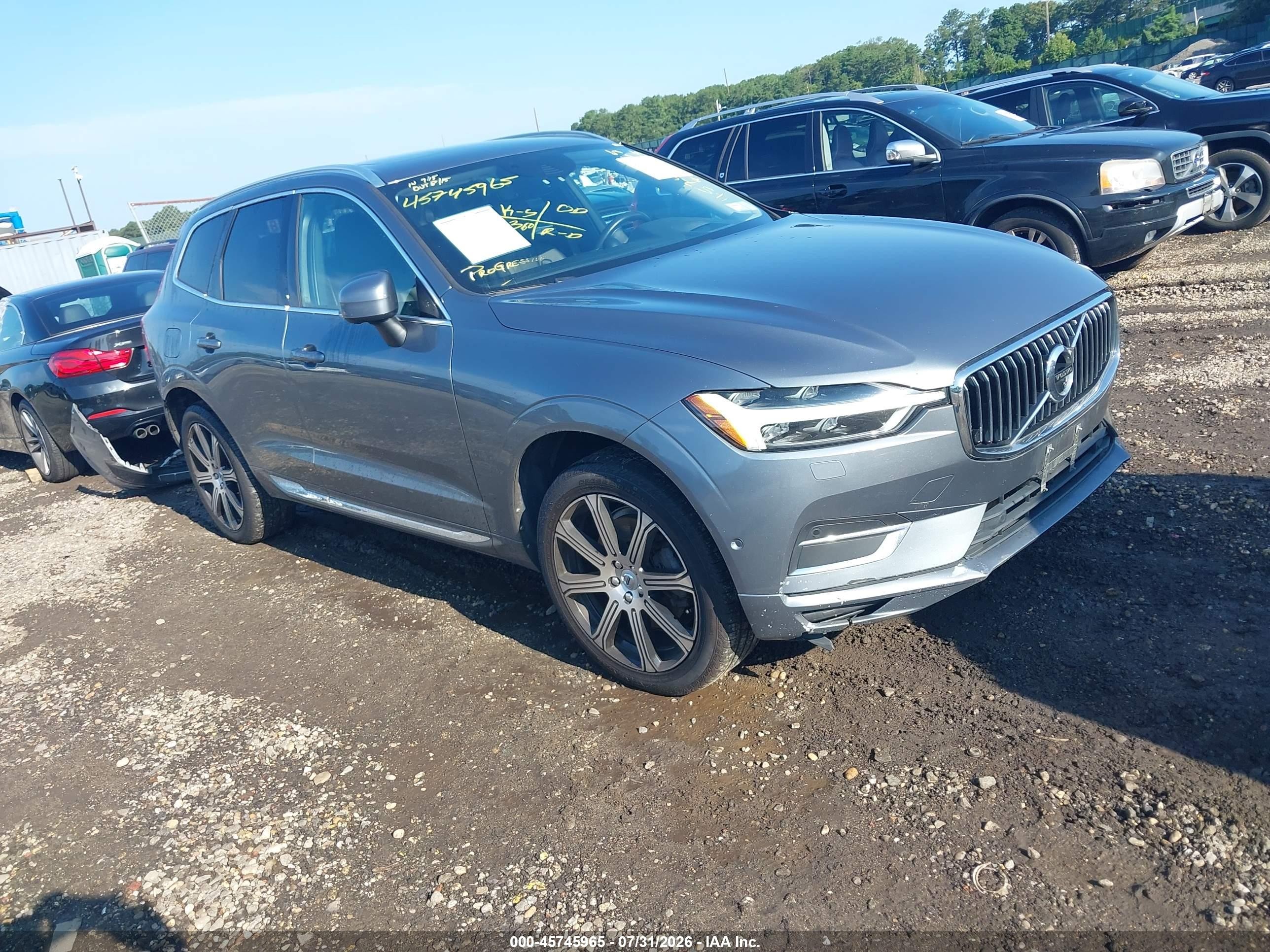 2018 Volvo XC60 VIN YV4A22RL7J1017359 — IAAI salvage auction photo