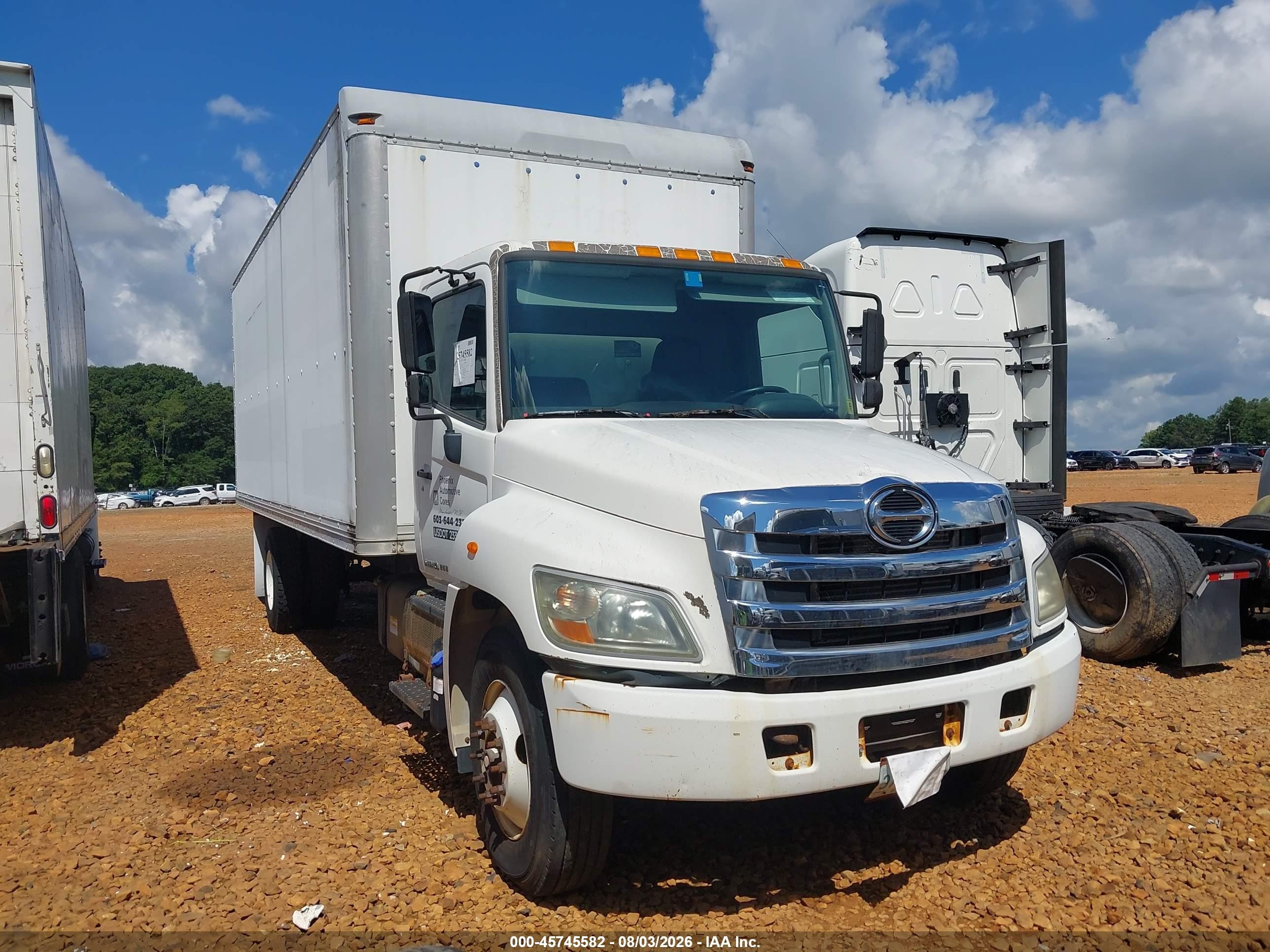 2011 Hino 258/268 VIN 5PVNE8JV2B4S51999 IAAI salvage auction — Normal Wear, Clear (New Hampshire), sold $3,100 on 2026-08-27 (photo 1)