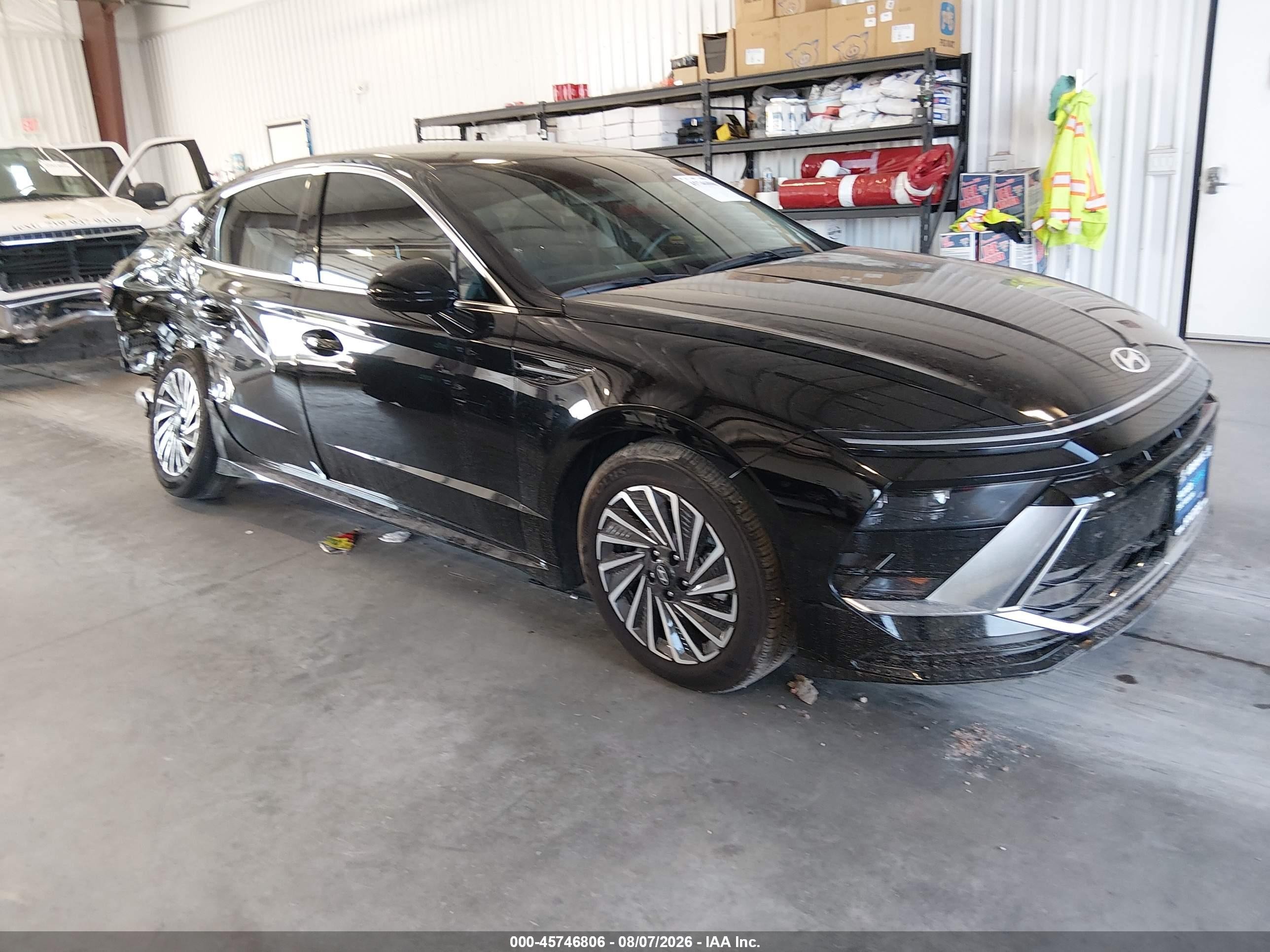 2025 Hyundai Sonata Hybrid VIN KMHL34JJ2SA126856 — IAAI salvage auction photo