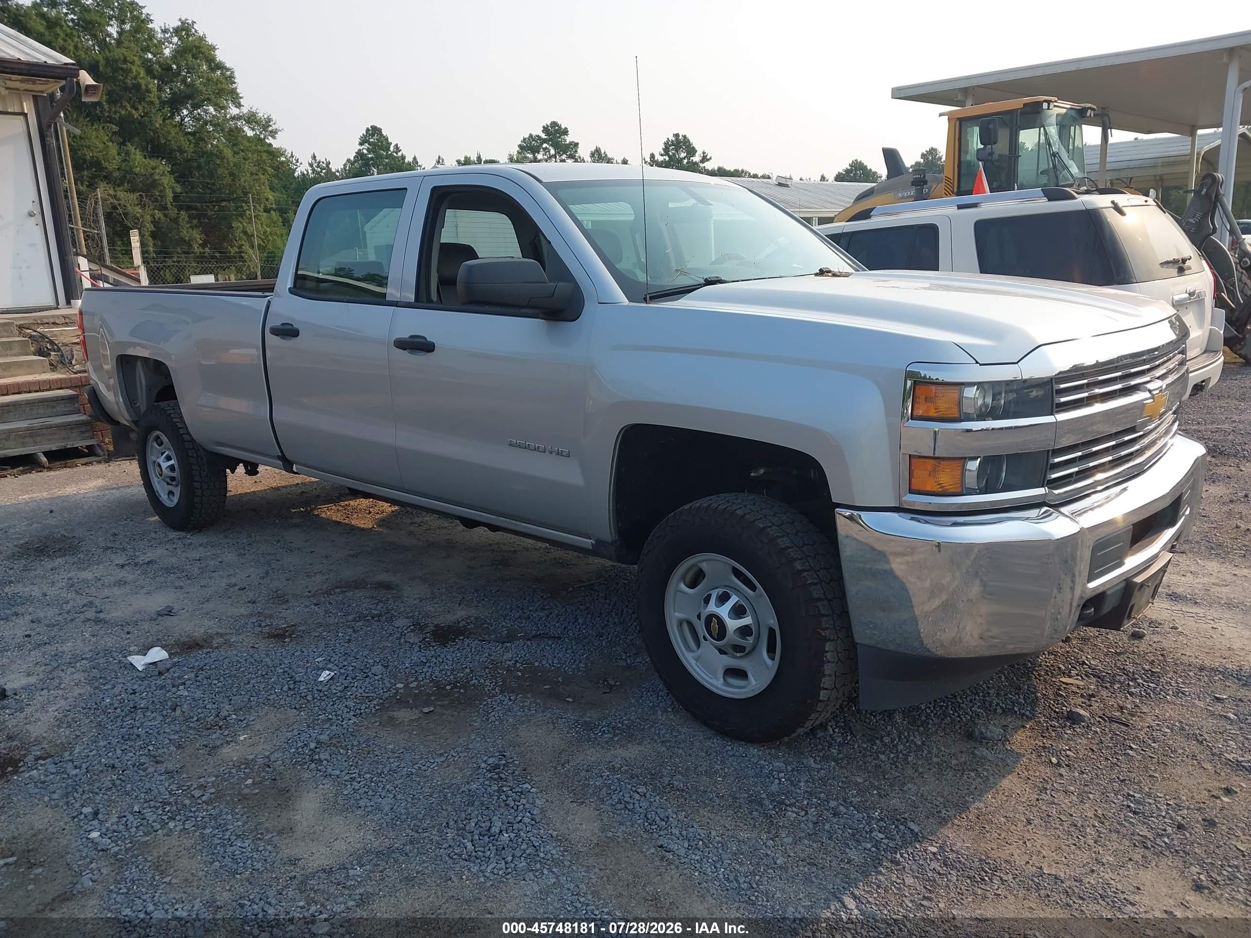 2018 Chevrolet Silverado 2500 VIN 1GC1CUEG1JF255909 — IAAI salvage auction photo