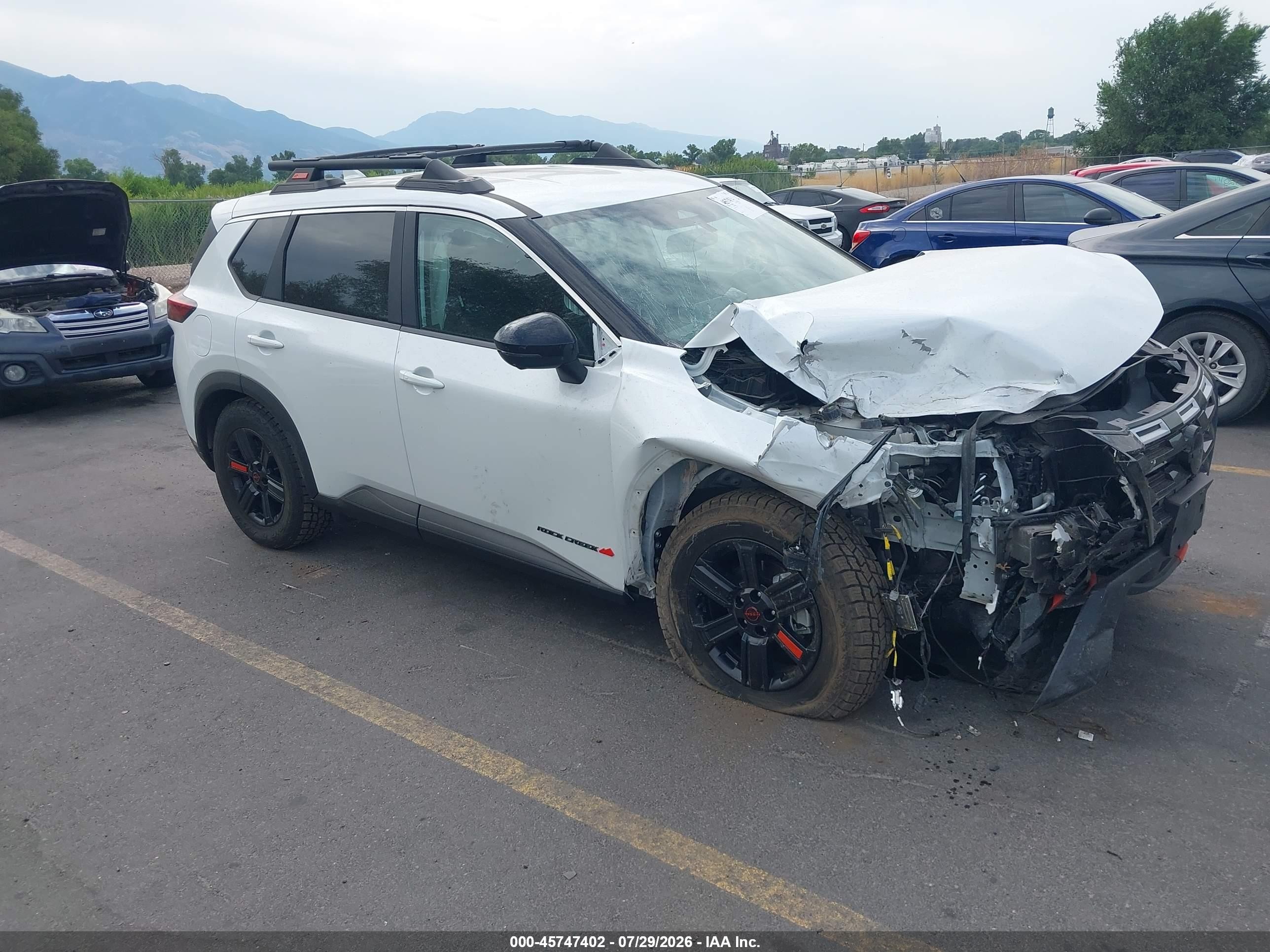 2025 Nissan Rogue VIN 5N1BT3BB0SC805090 — IAAI salvage auction photo