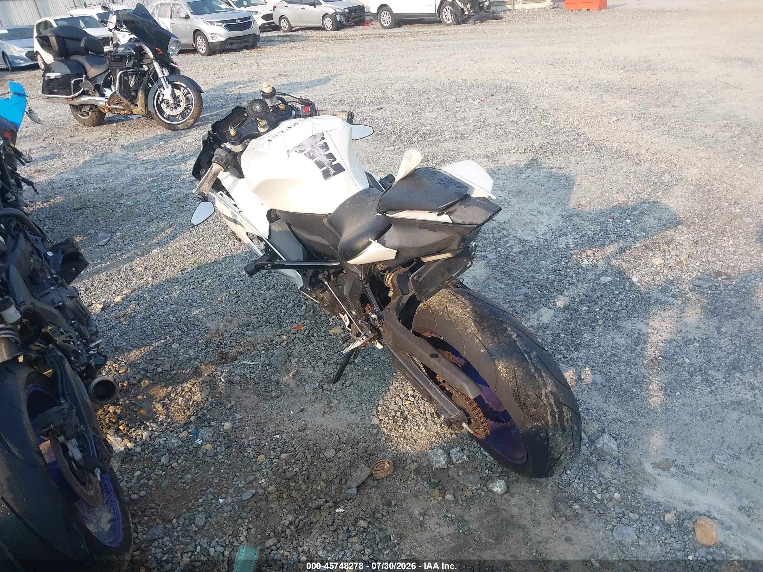 2022 Yamaha Yzf VIN JYARM38E6NA002023 IAAI salvage auction — Front End, Salvage (Georgia), sold $1,575 on 2026-09-09 (photo 3)