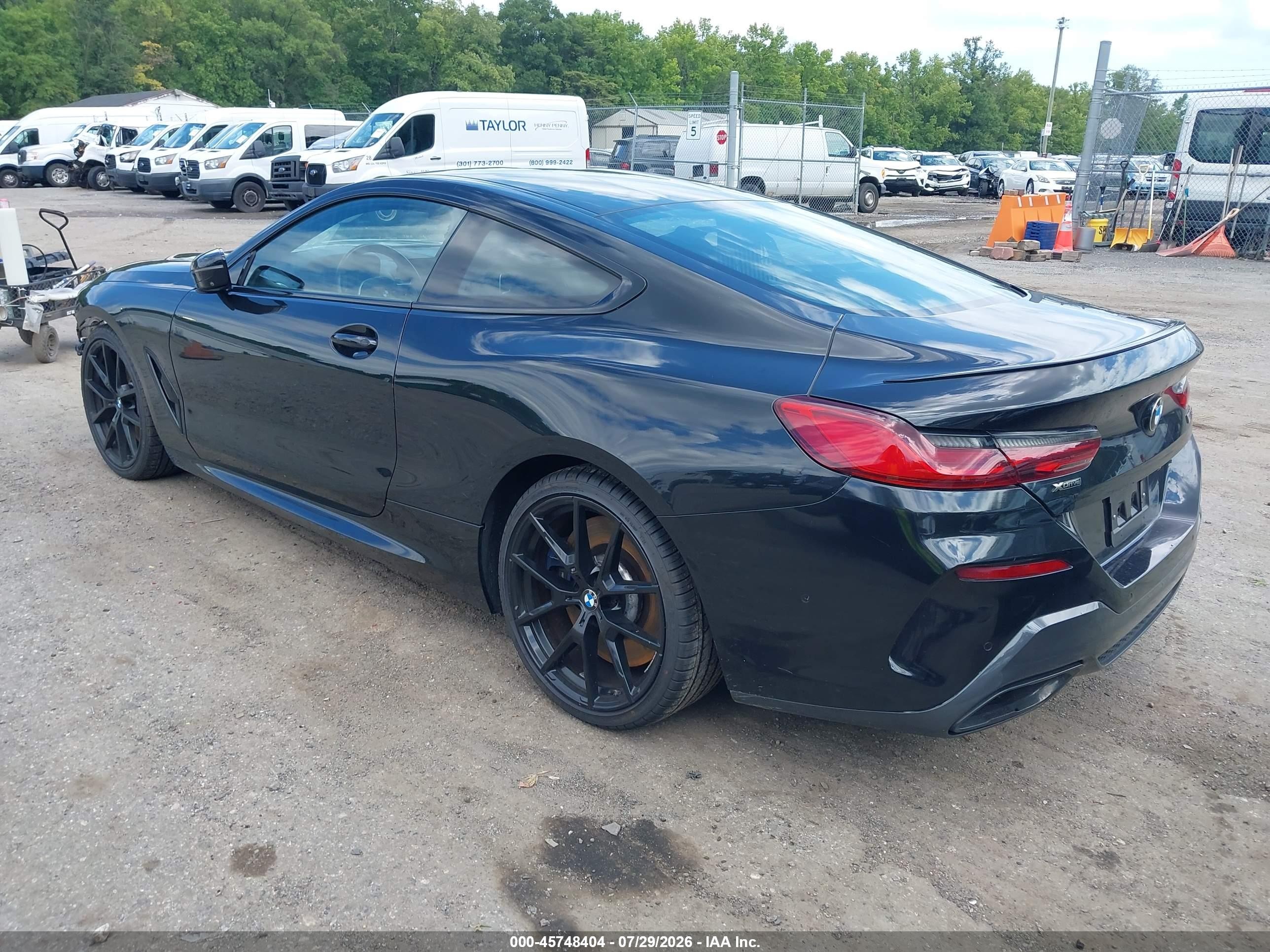 2021 BMW 8er VIN WBABC4C00MCF01946 IAAI salvage auction — Front End, Salvage - Greater Than 75% (Maryland), sold $15,550 on 2026-08-25 (photo 3)