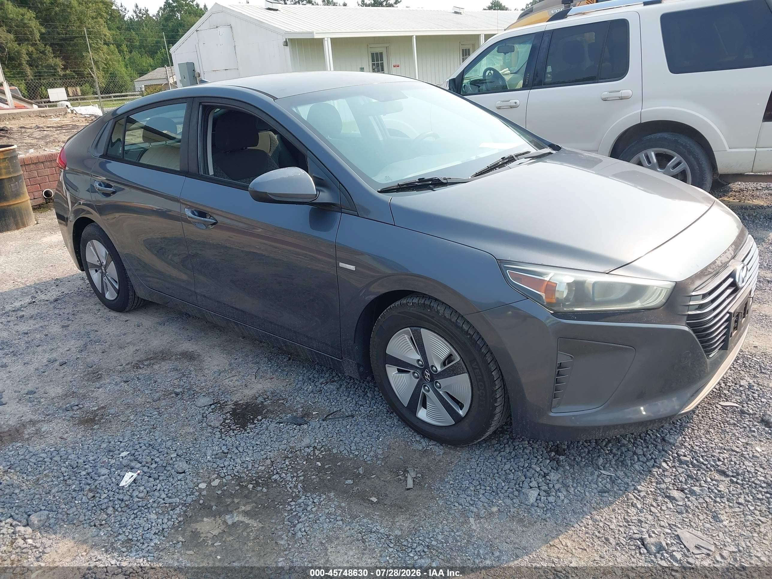 2018 Hyundai Ioniq Hybrid VIN KMHC65LC1JU076492 — IAAI salvage auction photo