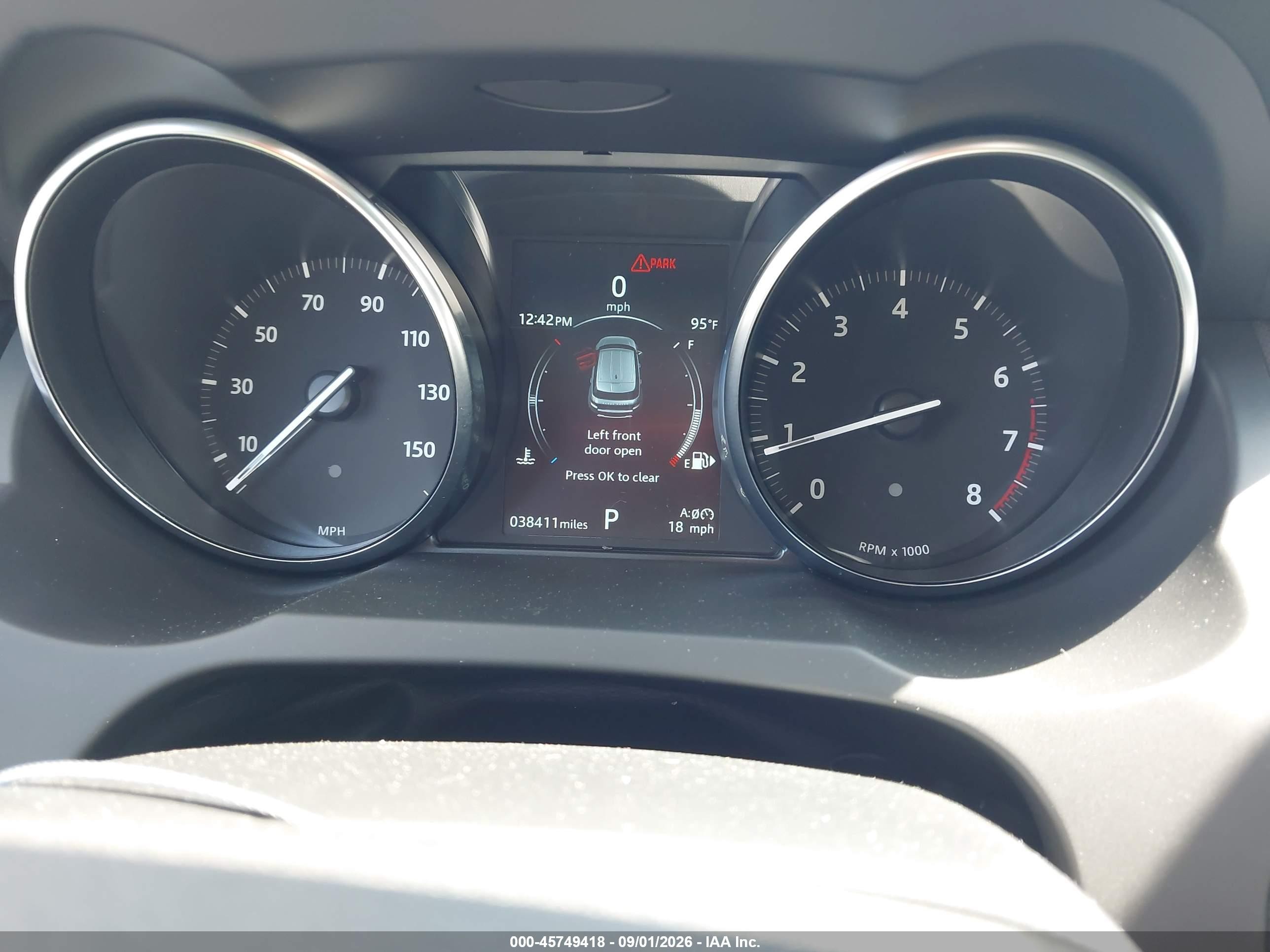 2019 Land Rover Range Rover Evoque VIN SALVR2RX7KH348771 IAAI salvage auction — Side, Salvage (Tennessee), sold $7,600 on 2026-09-11 (photo 7)