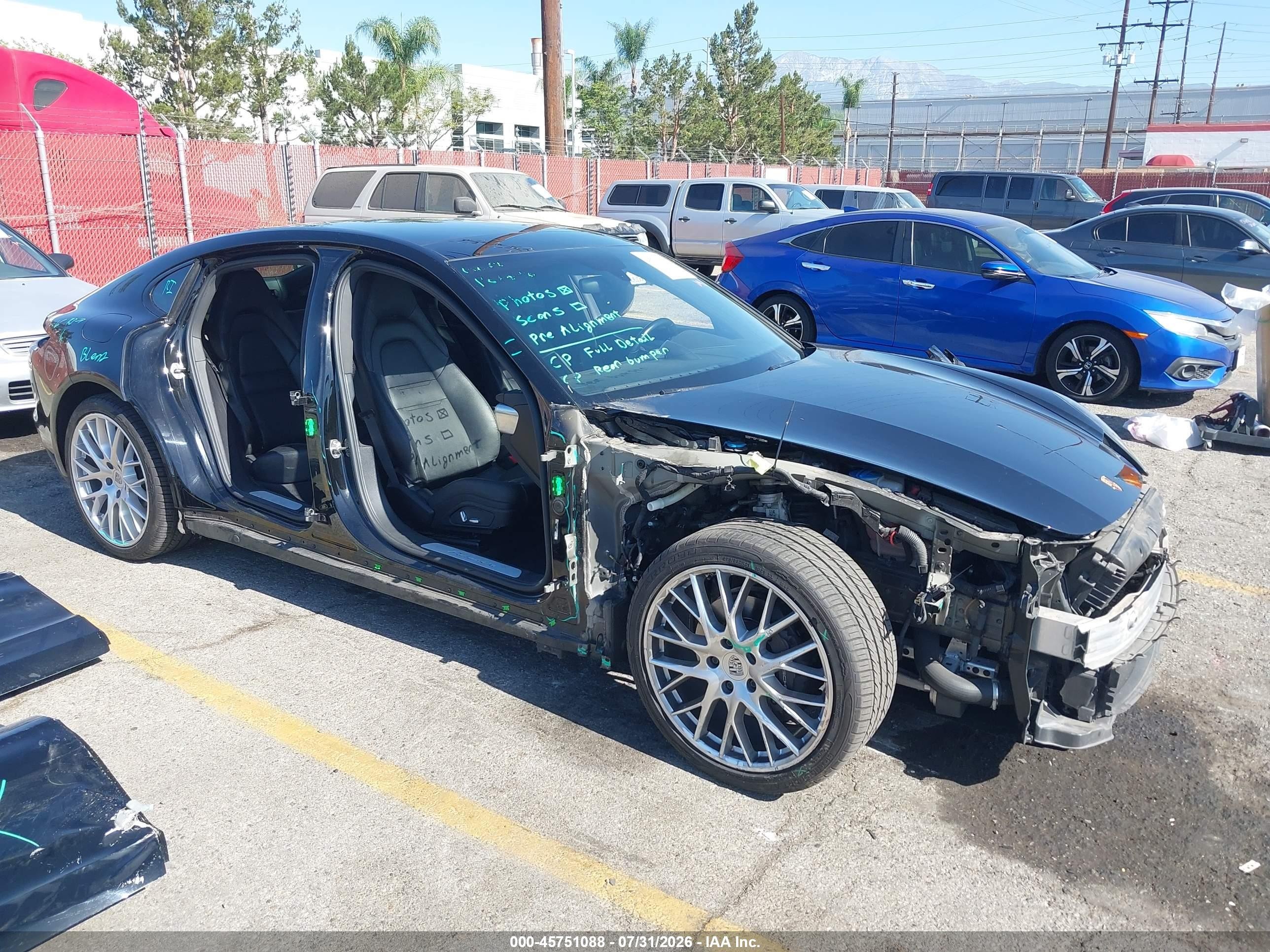2018 Porsche Panamera VIN WP0AA2A75JL119588 — IAAI salvage auction photo