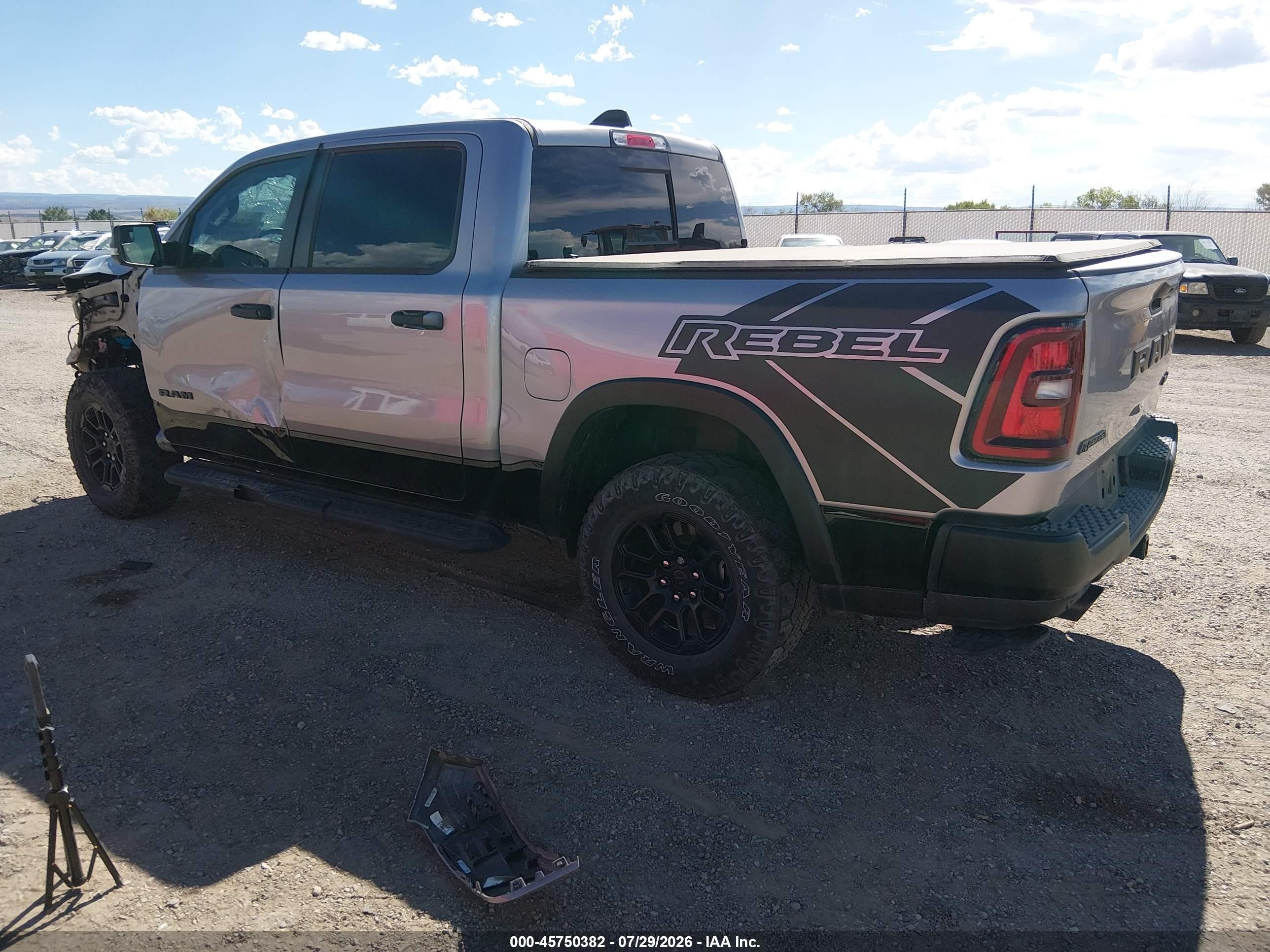 2025 Ram 1500 VIN 1C6SRFLP9SN549512 IAAI salvage auction — Front End, Salvage (Utah), sold $18,600 on 2026-09-12 (photo 3)