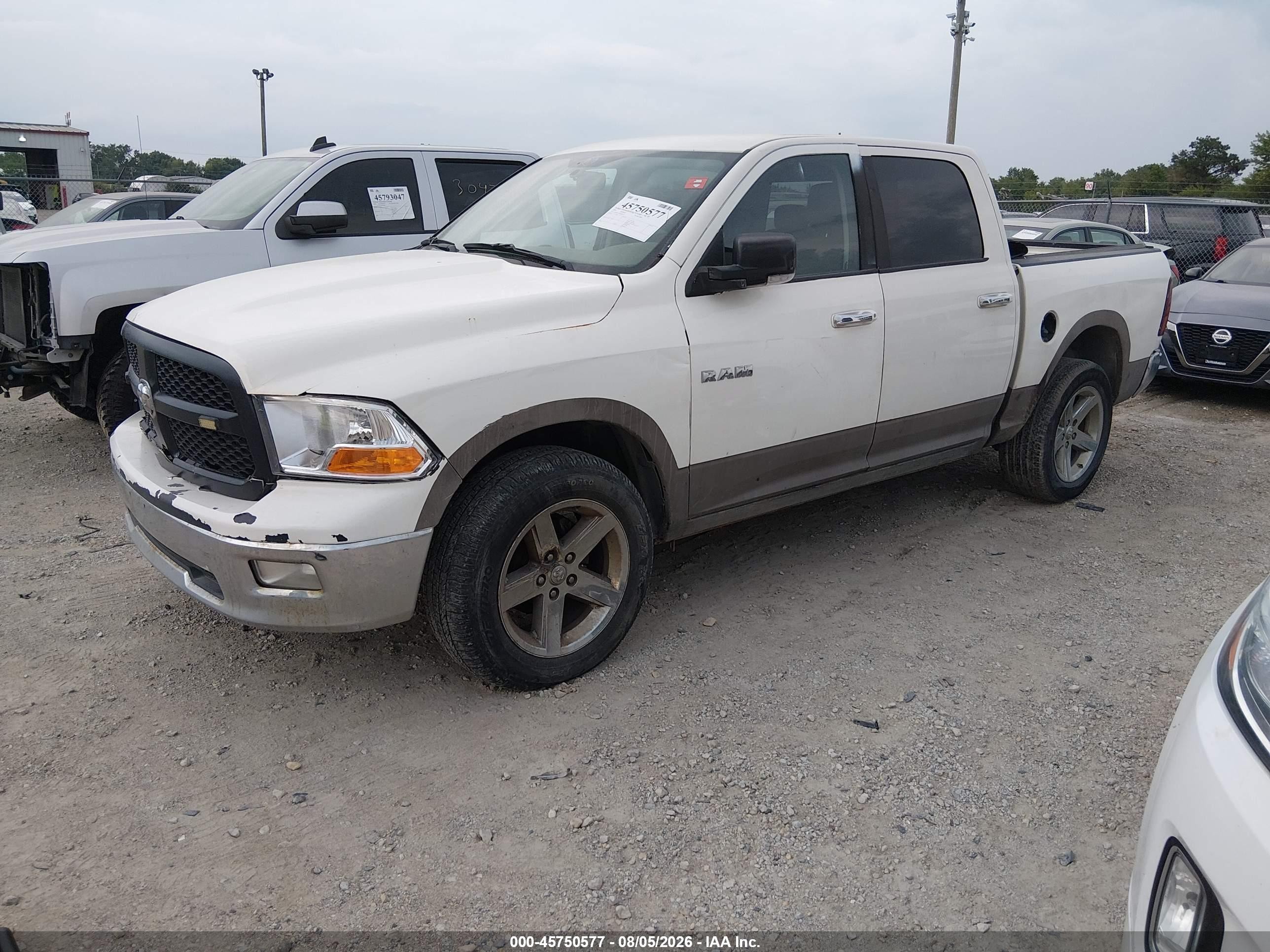 2009 Dodge Ram 1500 VIN 1D3HV13TX9S805612 IAAI salvage auction — Front & Rear, Clear (Illinois), sold $625 on 2026-09-08 (photo 2)