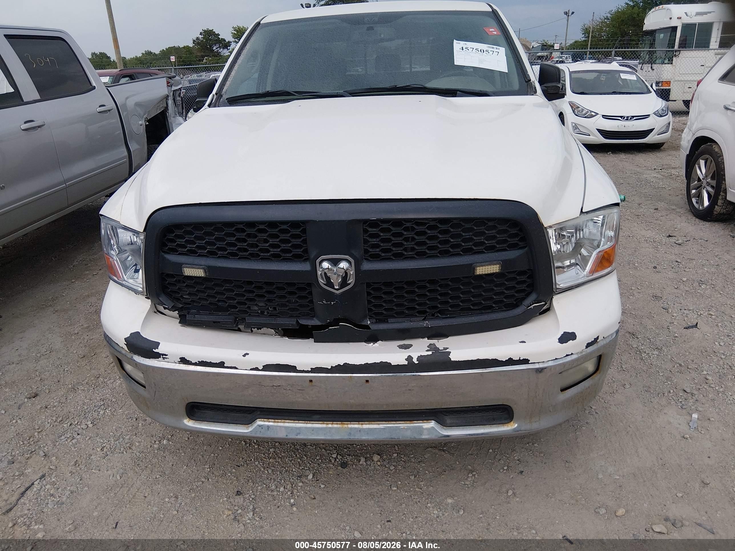 2009 Dodge Ram 1500 VIN 1D3HV13TX9S805612 IAAI salvage auction — Front & Rear, Clear (Illinois), sold $625 on 2026-09-08 (photo 6)