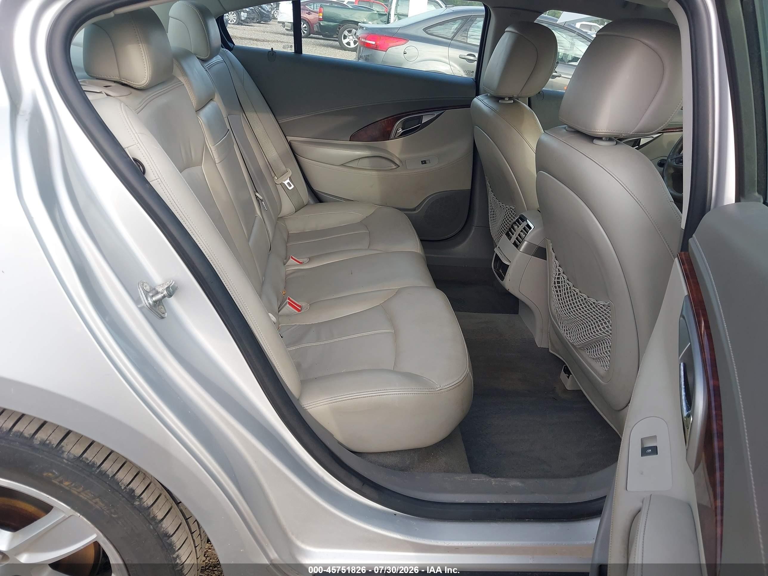 2011 Buick Lacrosse VIN 1G4GC5ED1BF229393 IAAI salvage auction — Water/Flood, Salvage (Louisiana), sold $225 on 2026-09-09 (photo 8)