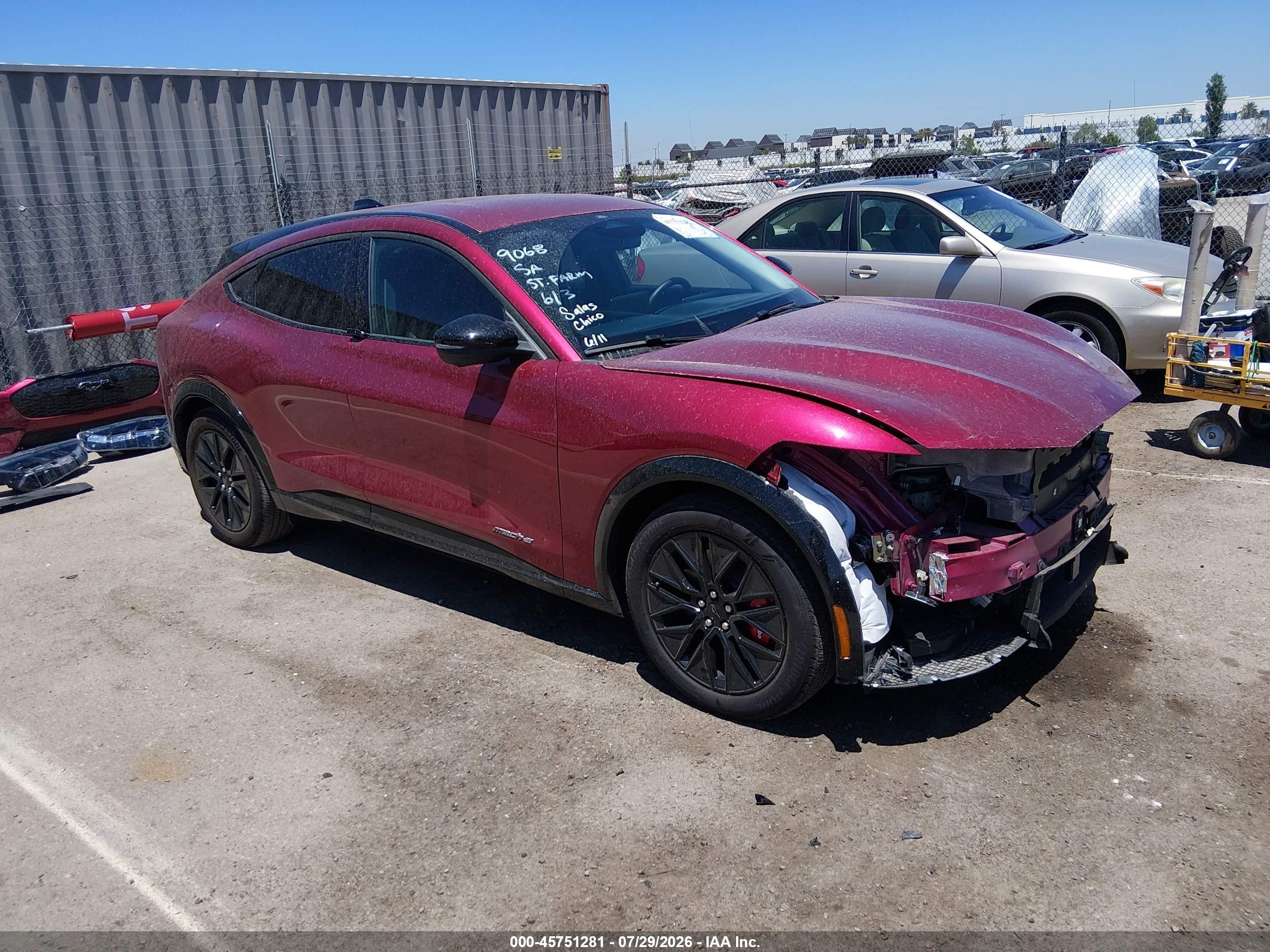 2025 Ford Mustang Mach-E VIN 3FMTK3R7XSMA19577 — IAAI salvage auction photo