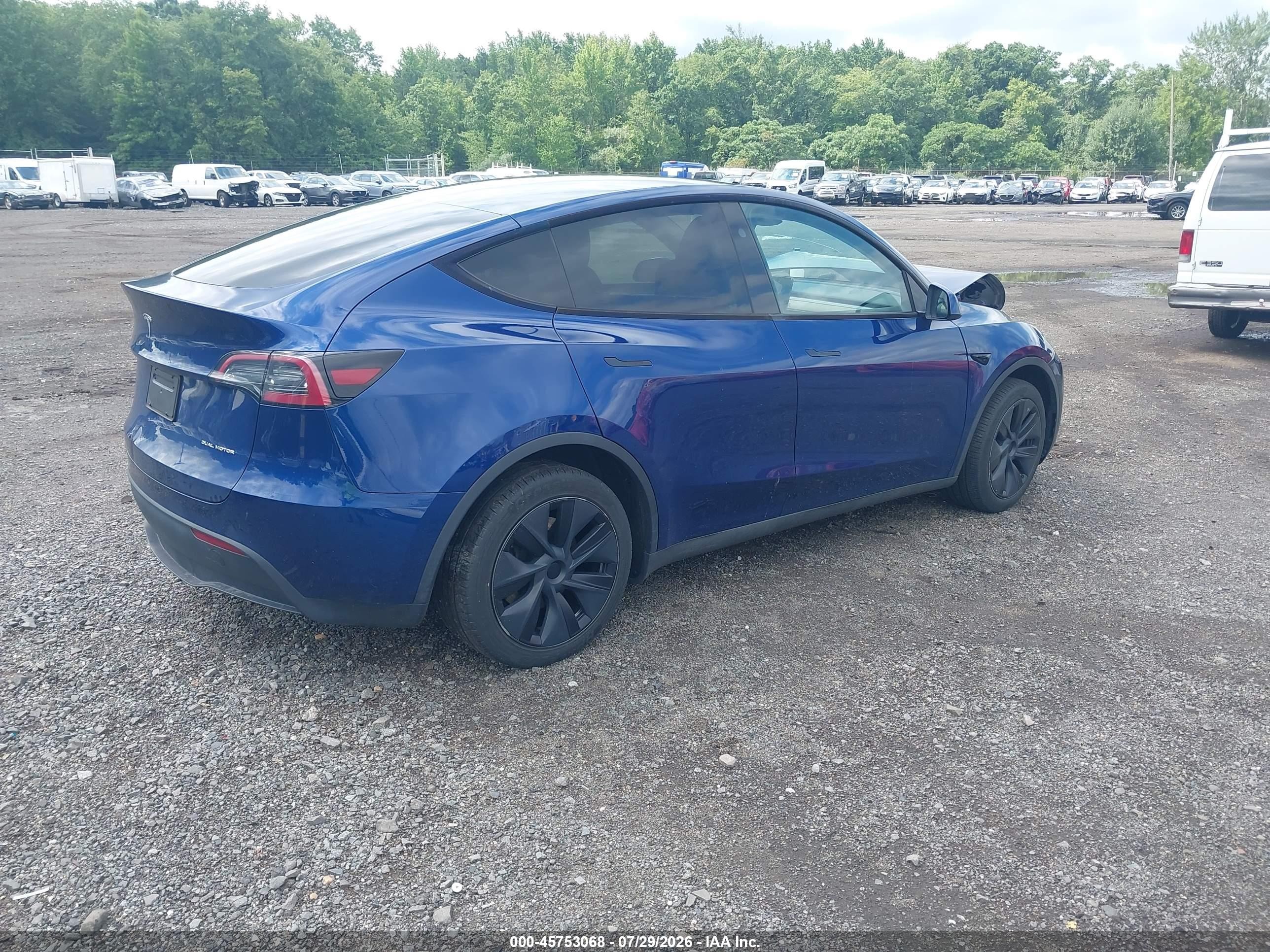 2024 Tesla Model Y VIN 7SAYGDEE0RA305457 IAAI salvage auction — Front End, Salvage (Idaho), sold $16,700 on 2026-09-13 (photo 4)